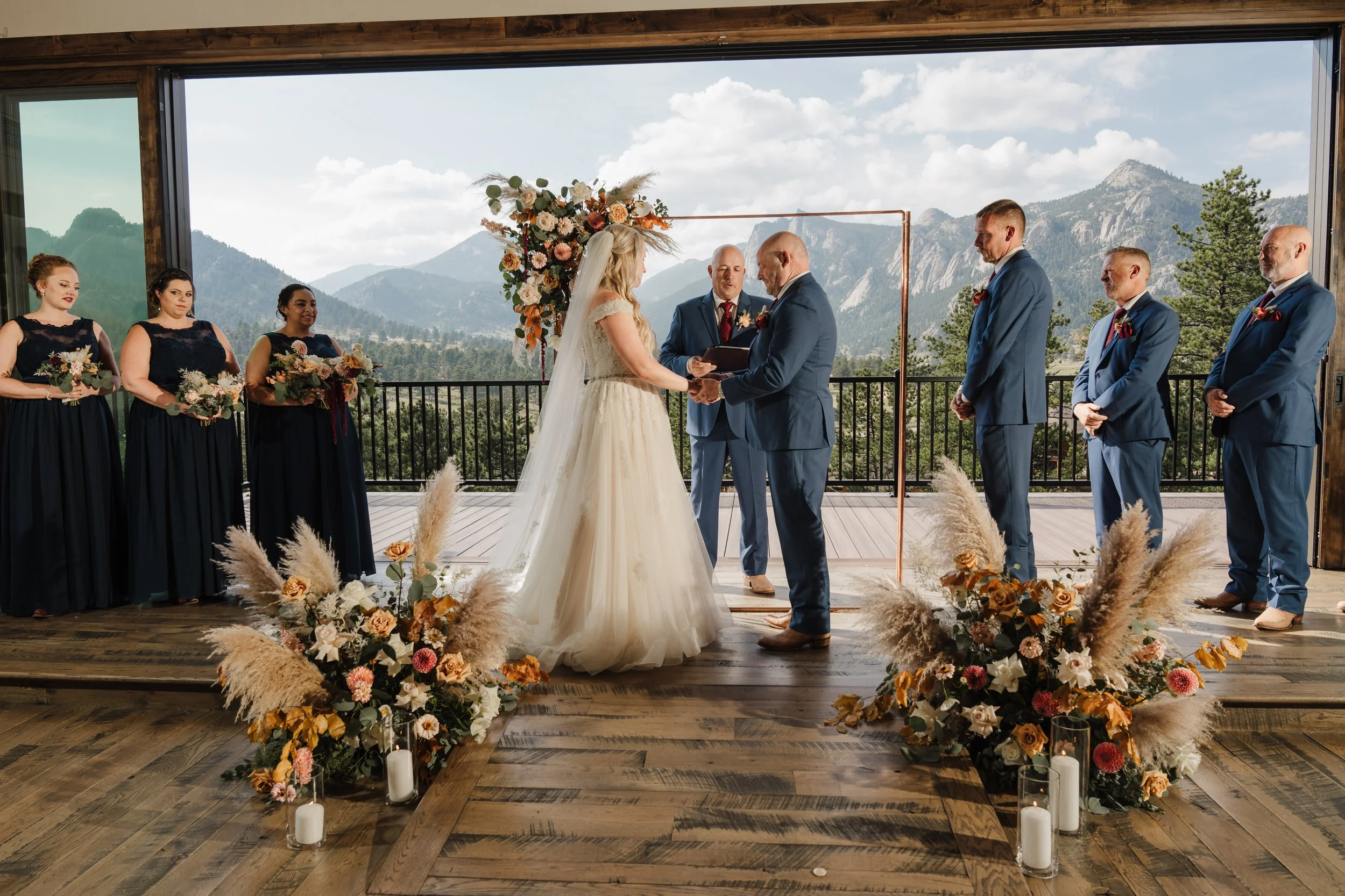 LaurenJon-Colorado-Wedding-Photographer-343.jpg