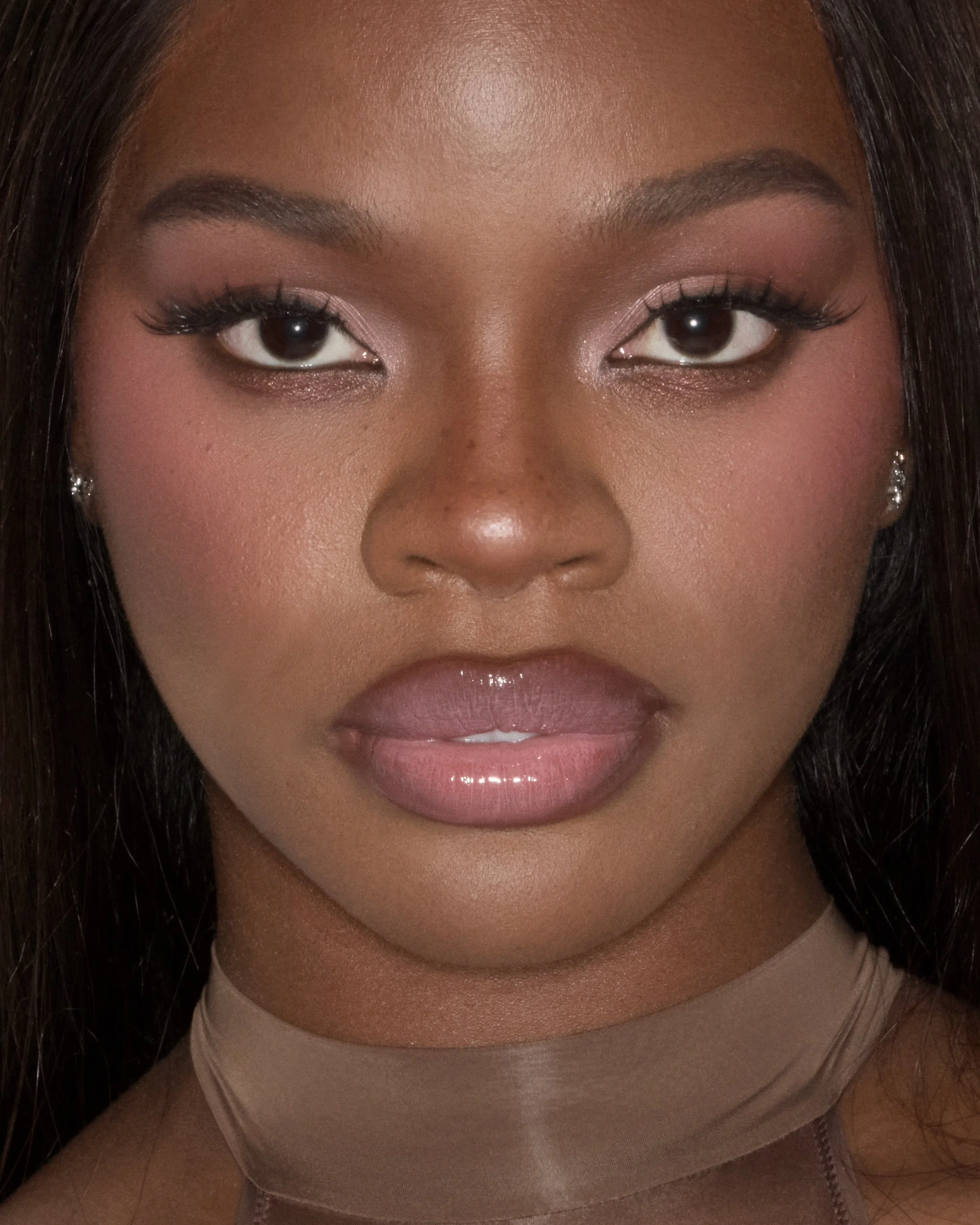 FY27_JulyGlassMoment_SOCIAL_BEAUTY_JT_NLD_0844.jpeg