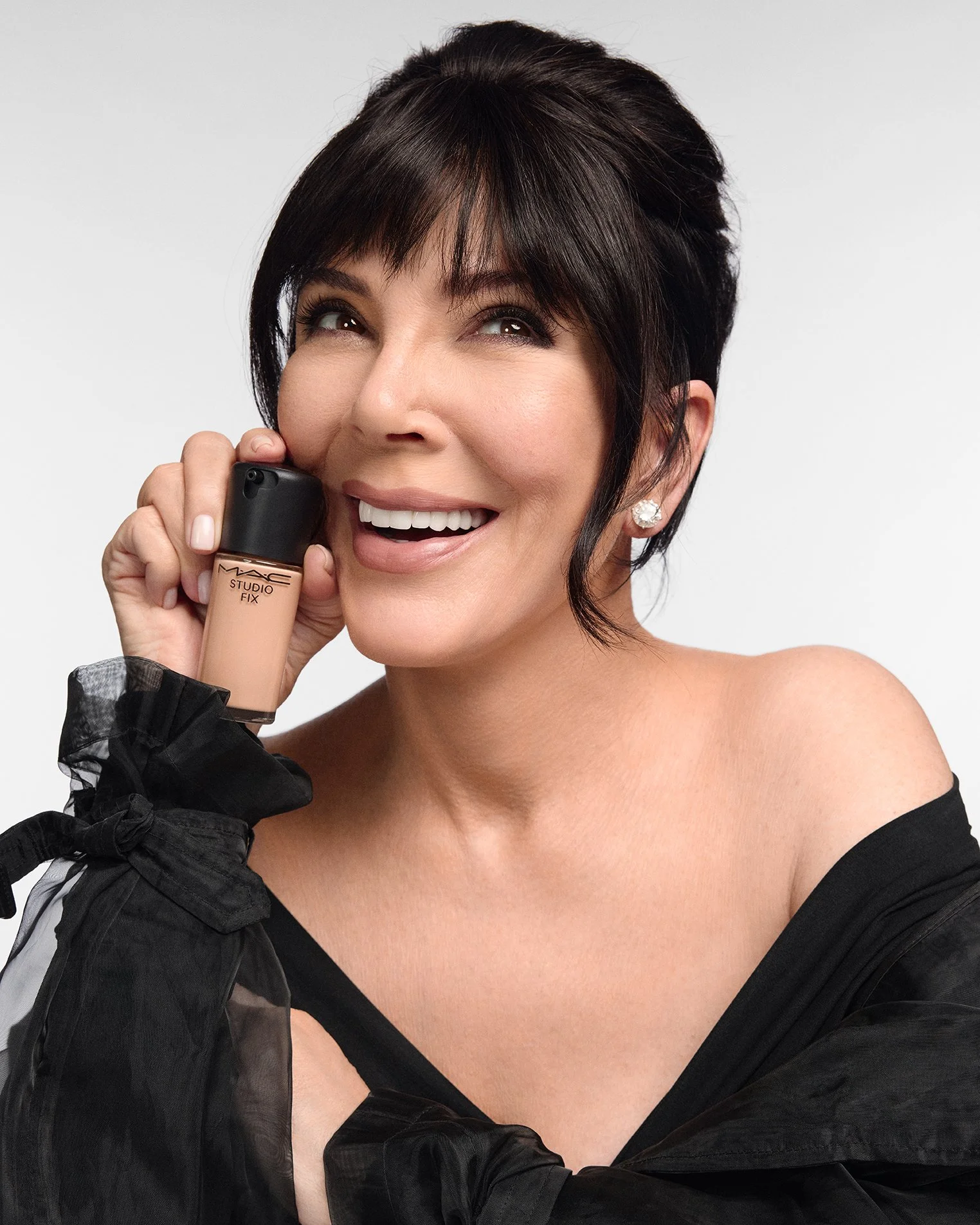 MAC_FY26_SeptemberStudioMoment_Beauty_Social_Kris_0359_GLOBAL_sRGB72.jpg