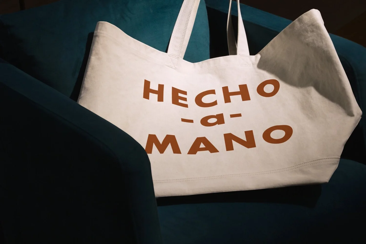 Hecho a mano tote bag
