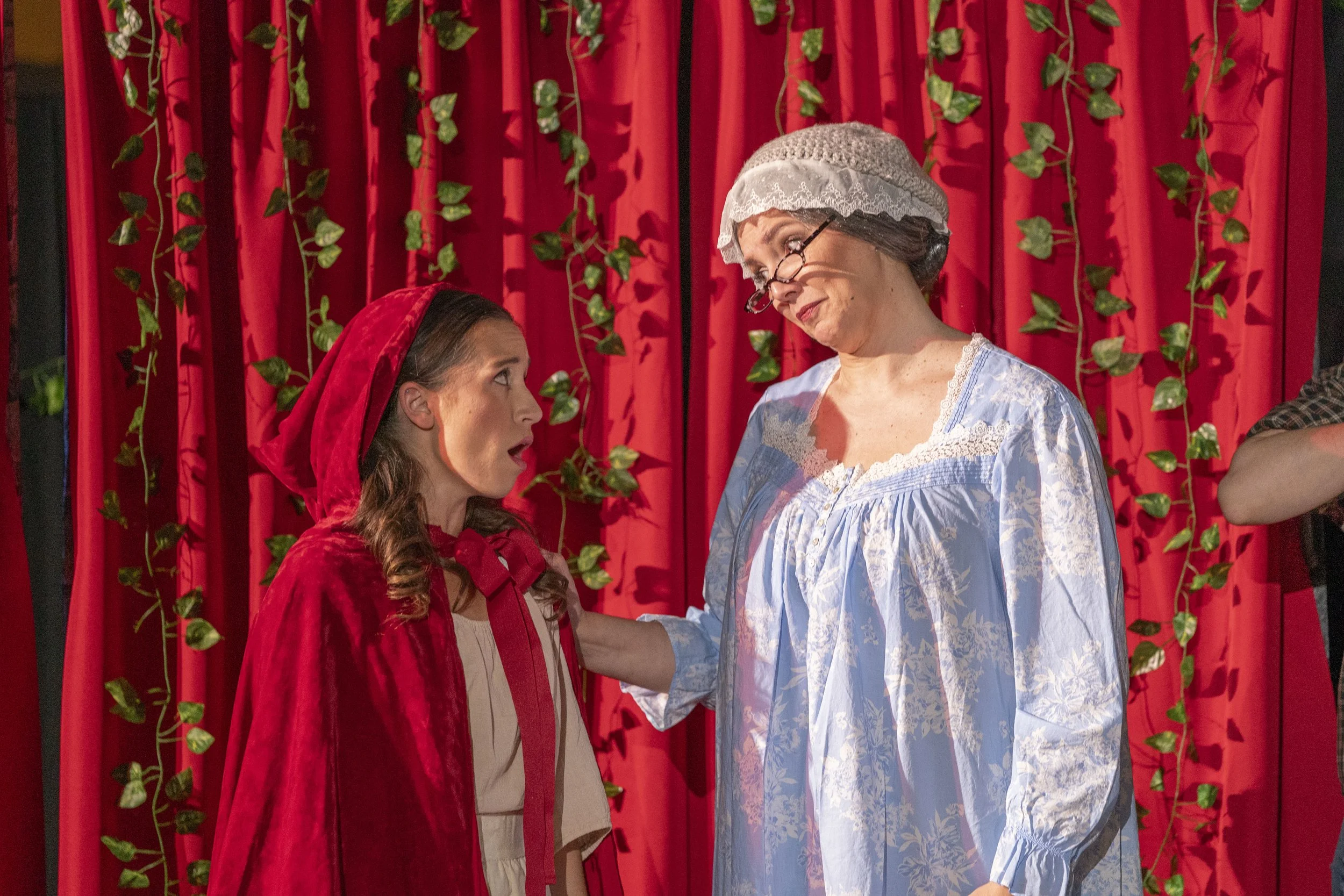 Little Red Riding Hood
Photo: Ron Batzdorff