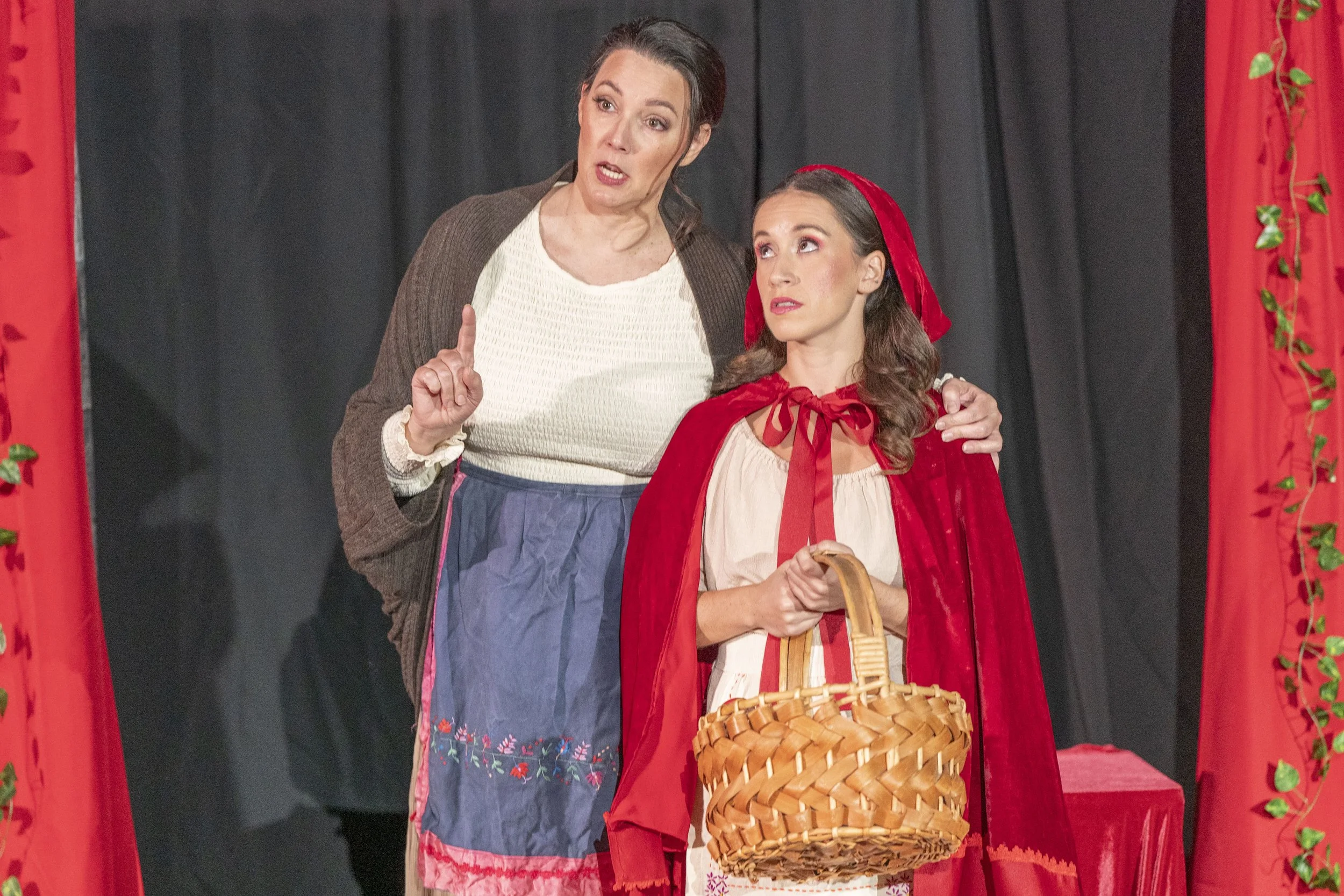 Little Red Riding Hood
Photo: Ron Batzdorff