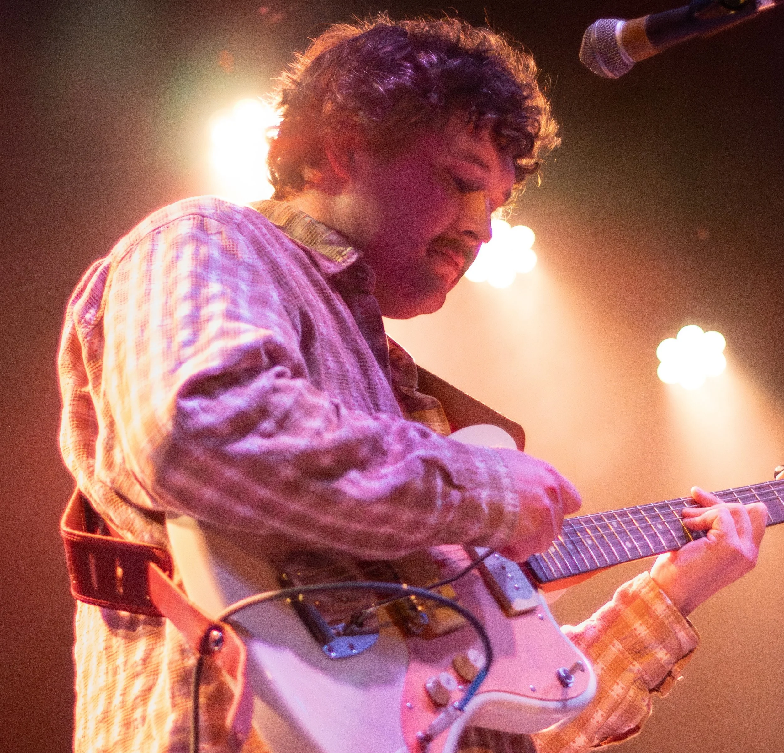 CAL IN RED BRINGS INDIE POP TO MID-MISSOURI