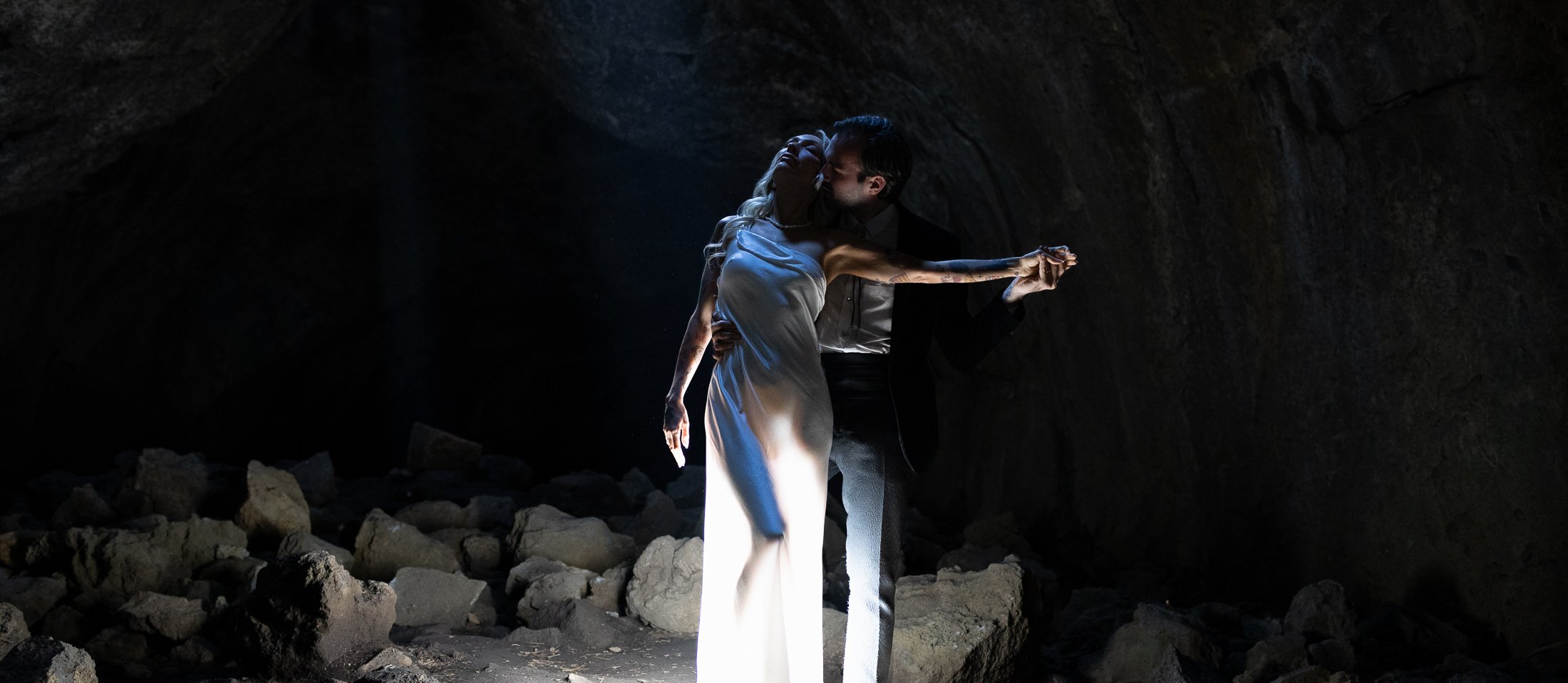 skylight-cave-elopement-anna-childers-2.jpg