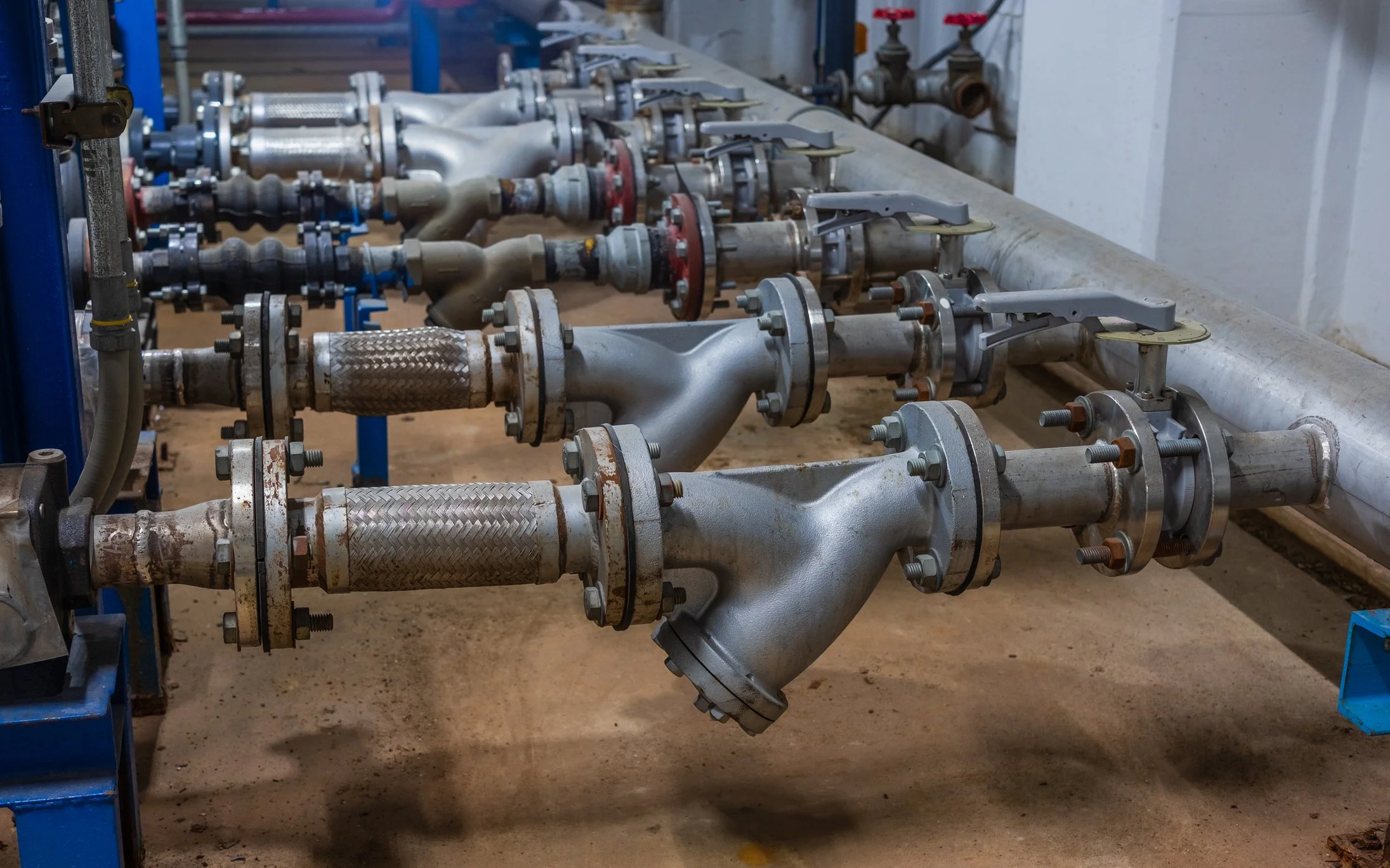 Industrial Y-type strainers and valves for process fluid system protection — Vast Filtration Colorado