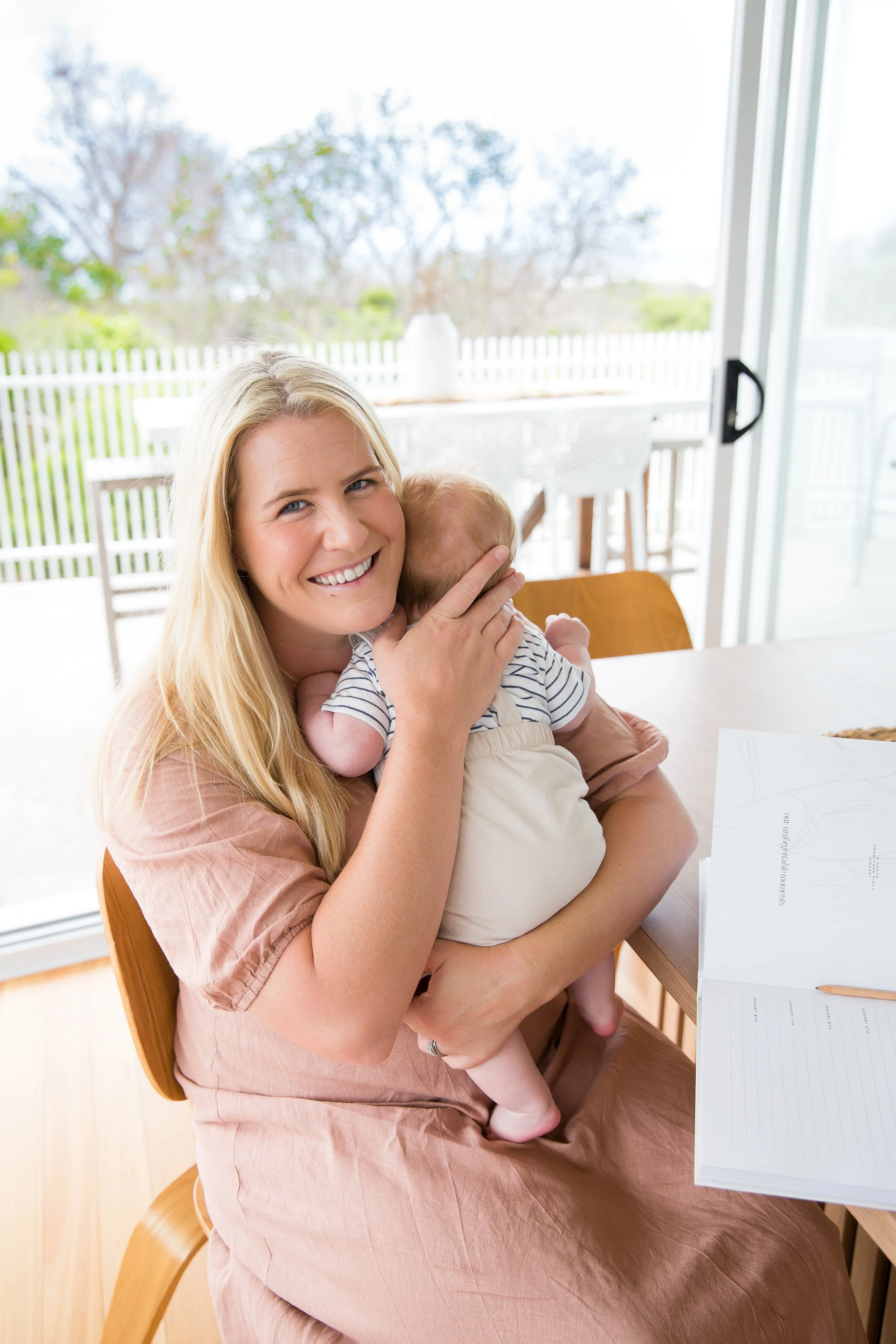 Erin Henry, Sunshine Coast perinatal psychologist providing support through pregnancy, postpartum and early parenthood.