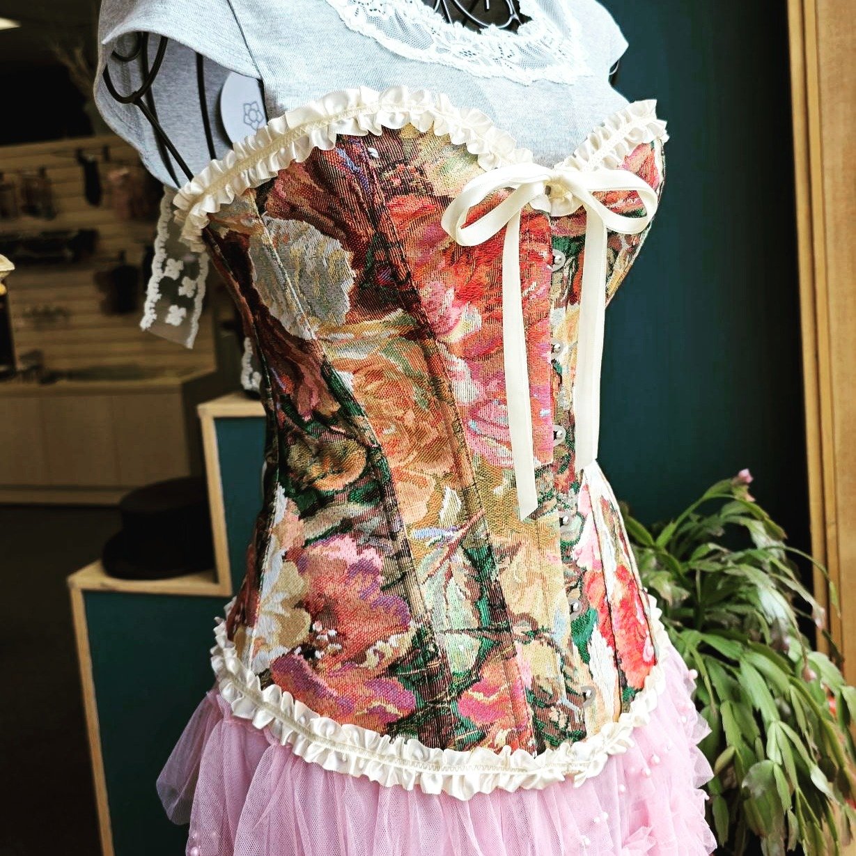 Dress up your t-shirt and jeans with this gorgeous corset! Just pop it on top and go!