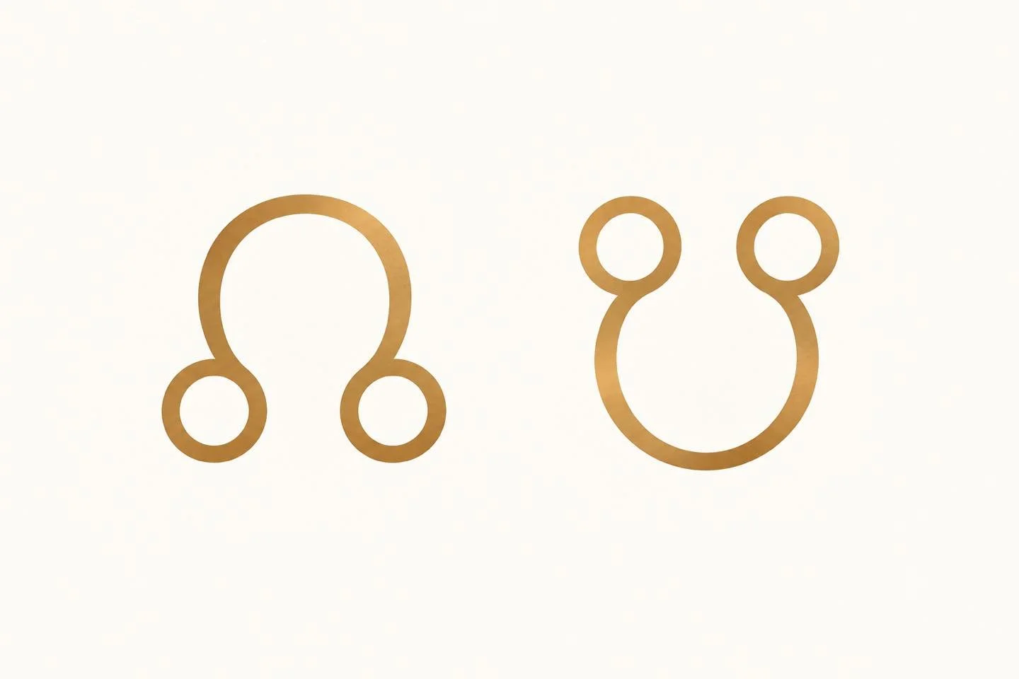 🌗 Why we work with the Nodes at Equinox

At Equinox, light and dark come into balance.

For me, it&rsquo;s a beautiful moment to explore another axis - the South Node and North Node.

The South Node speaks to what is deeply familiar. The gifts, patt