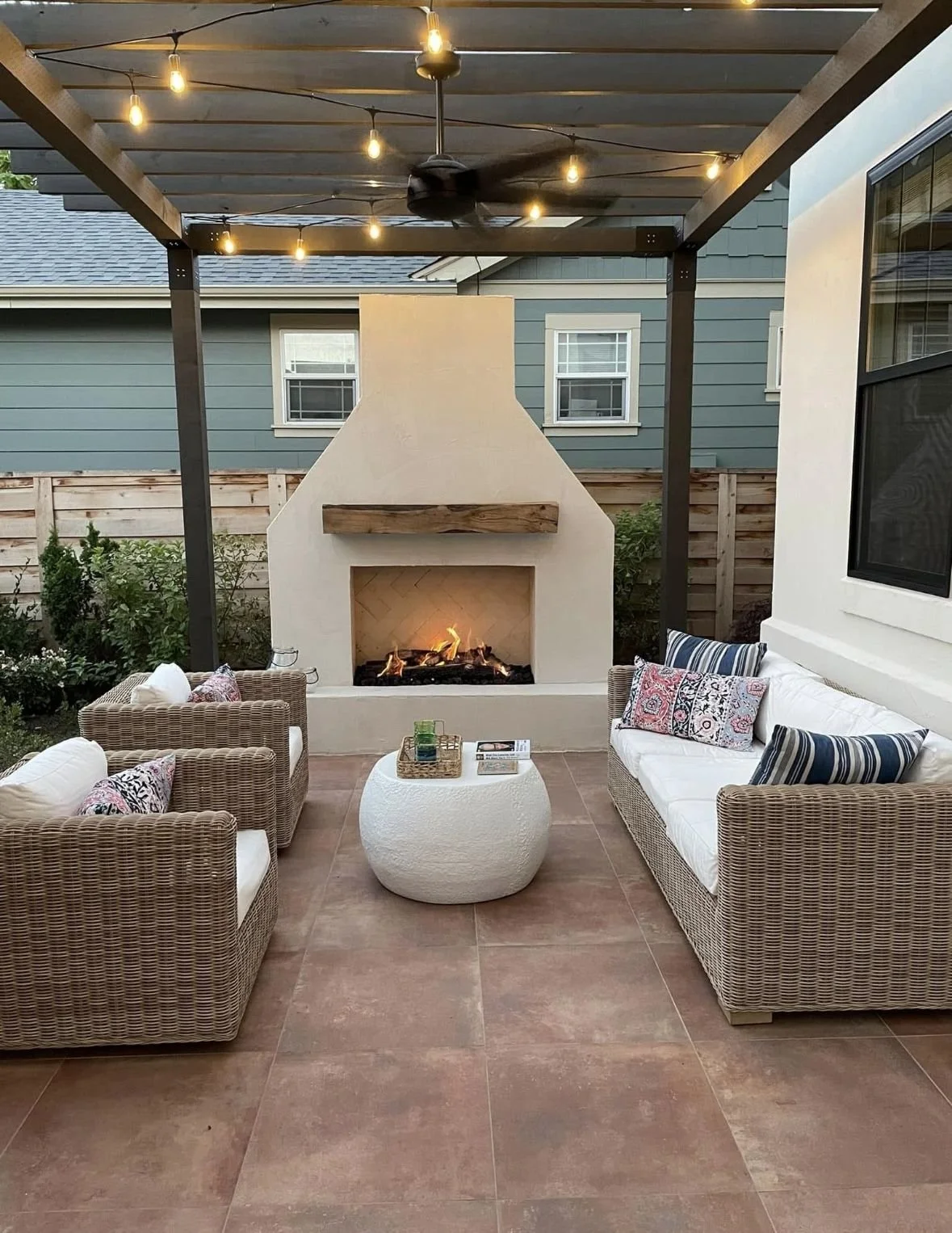 fire place.jpg