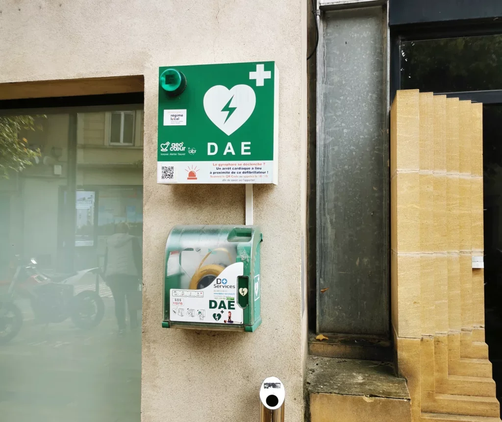 Défibrillateurs : Thionville, un exemple de politique de santé publique ambitieuse