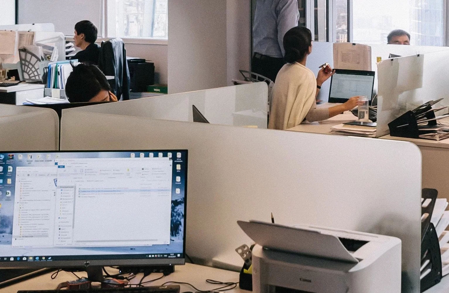 Les défibrillateurs sur le lieu de travail : est-ce obligatoire ?
