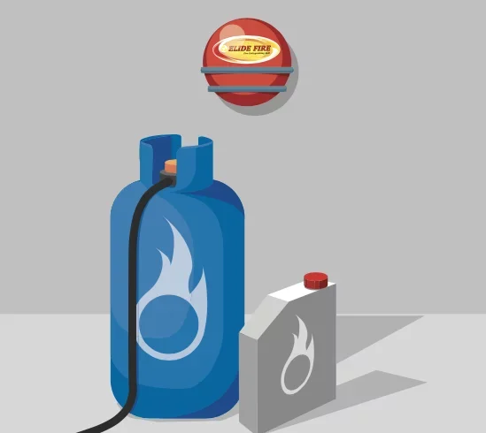 Extincteur d'incendie électrique de couleur bleue avec un symbole de feu, une boîte blanche avec le même symbole et une alarme incendie rouge au plafond.