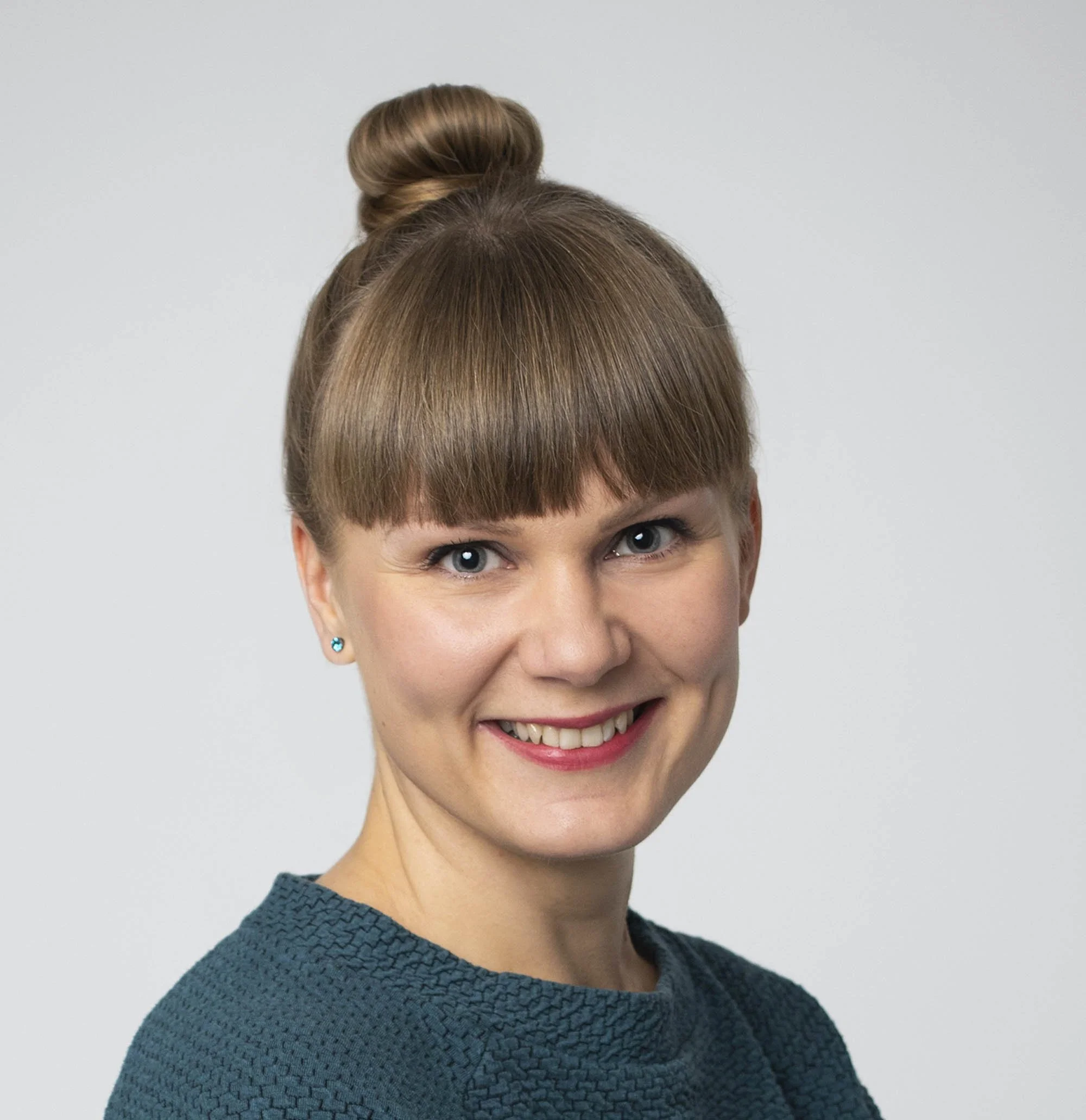Close-up of Sanni Lyytinen - Leadership & culture advisor for founders and CEOs