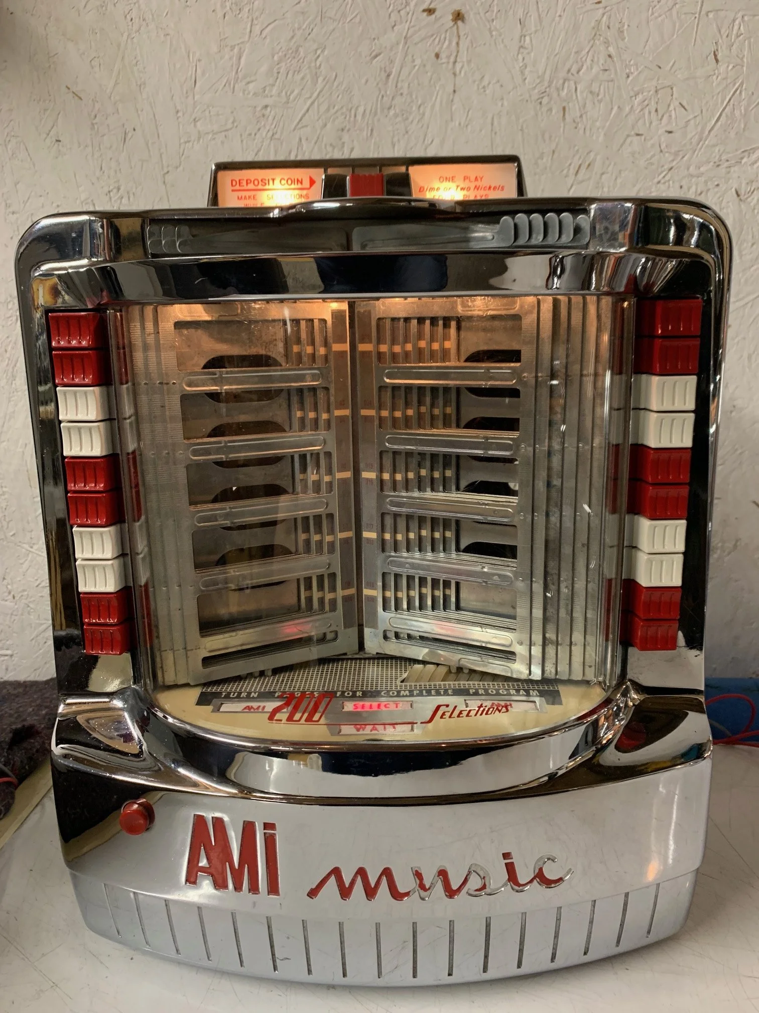AMI WQ200