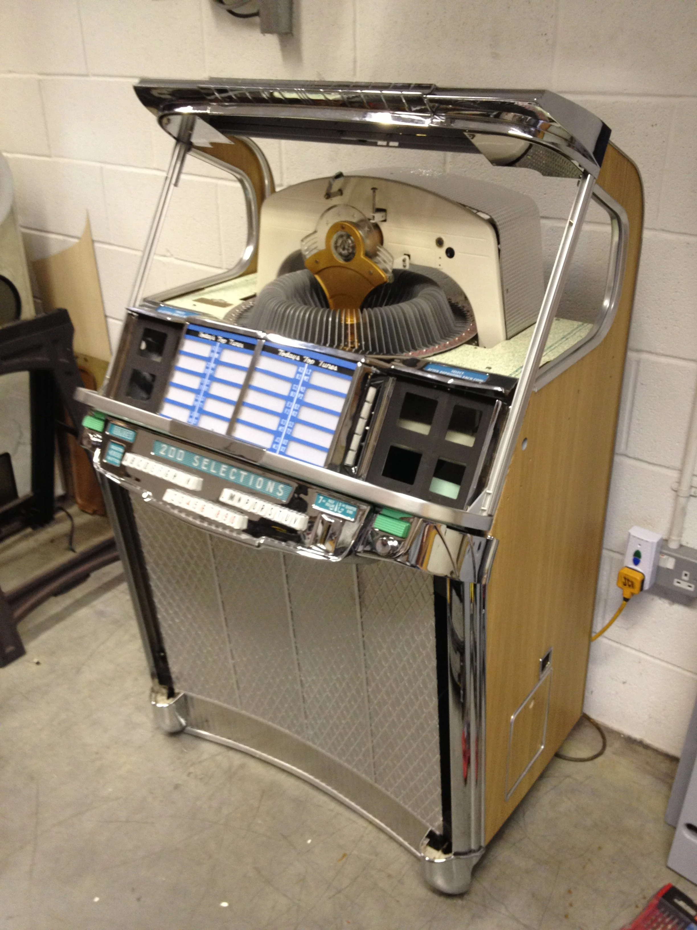 Wurlitzer 2100