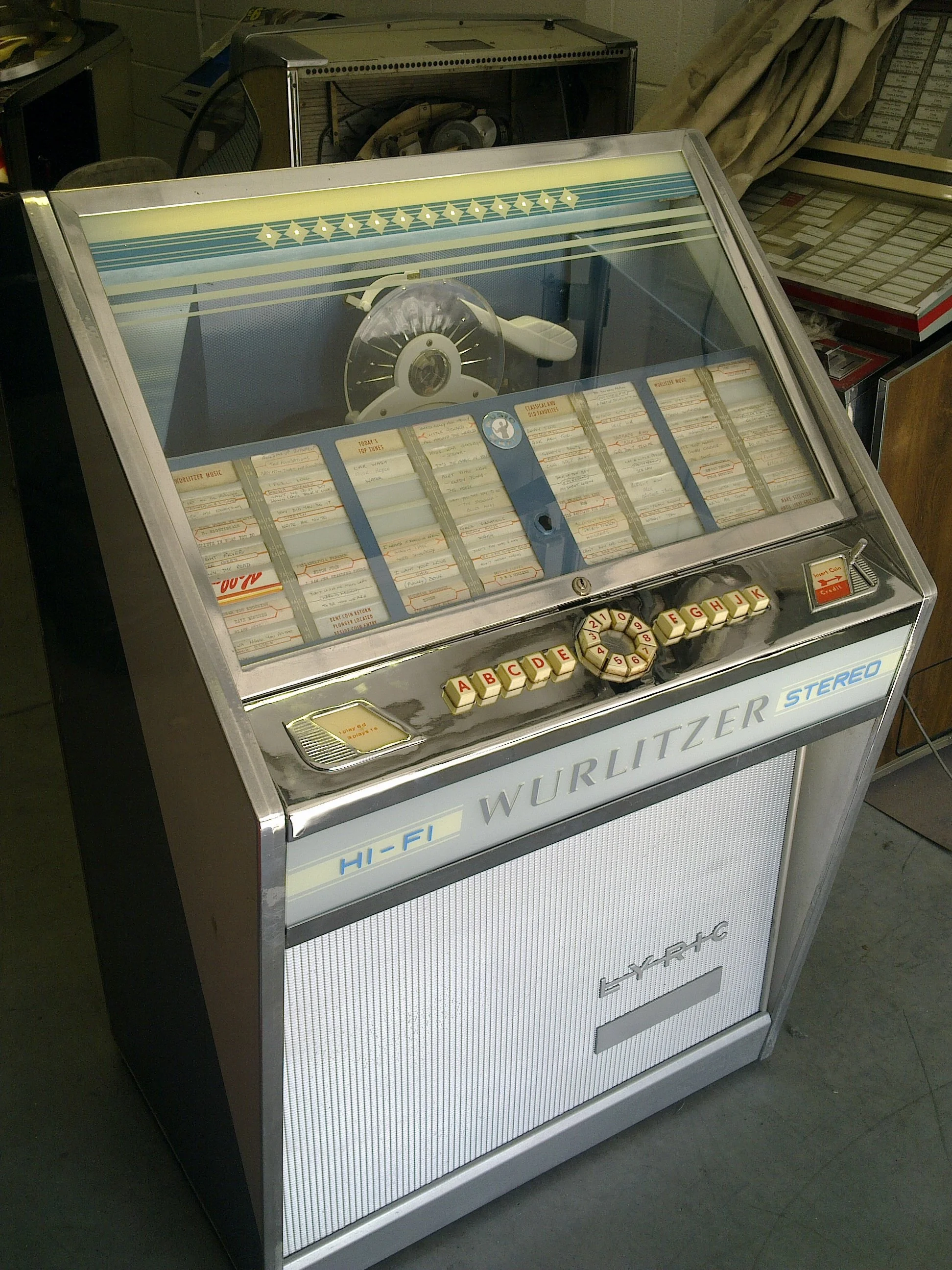 Wurlitzer Lyric 