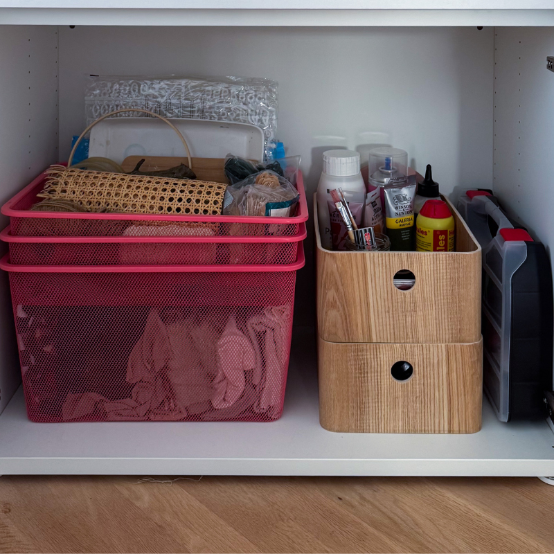 06-ulozne-boxy-vytvarne-hobby-pomocky-skrinka-organizacia-priestory.png