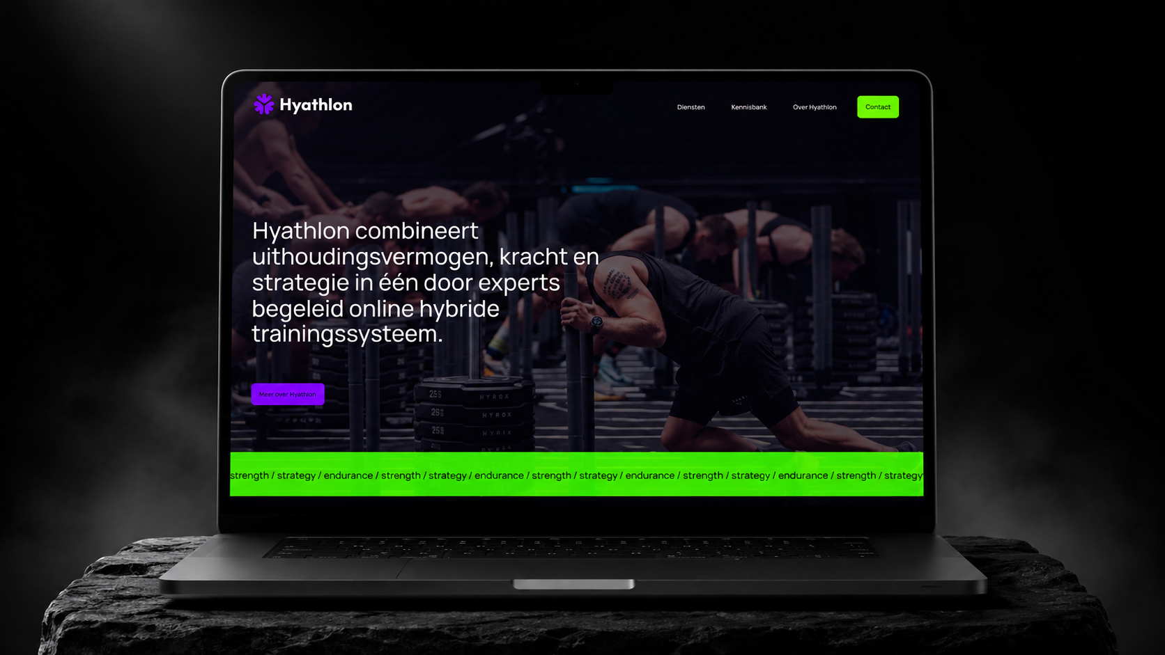 hyathlon-website-mackbook.png