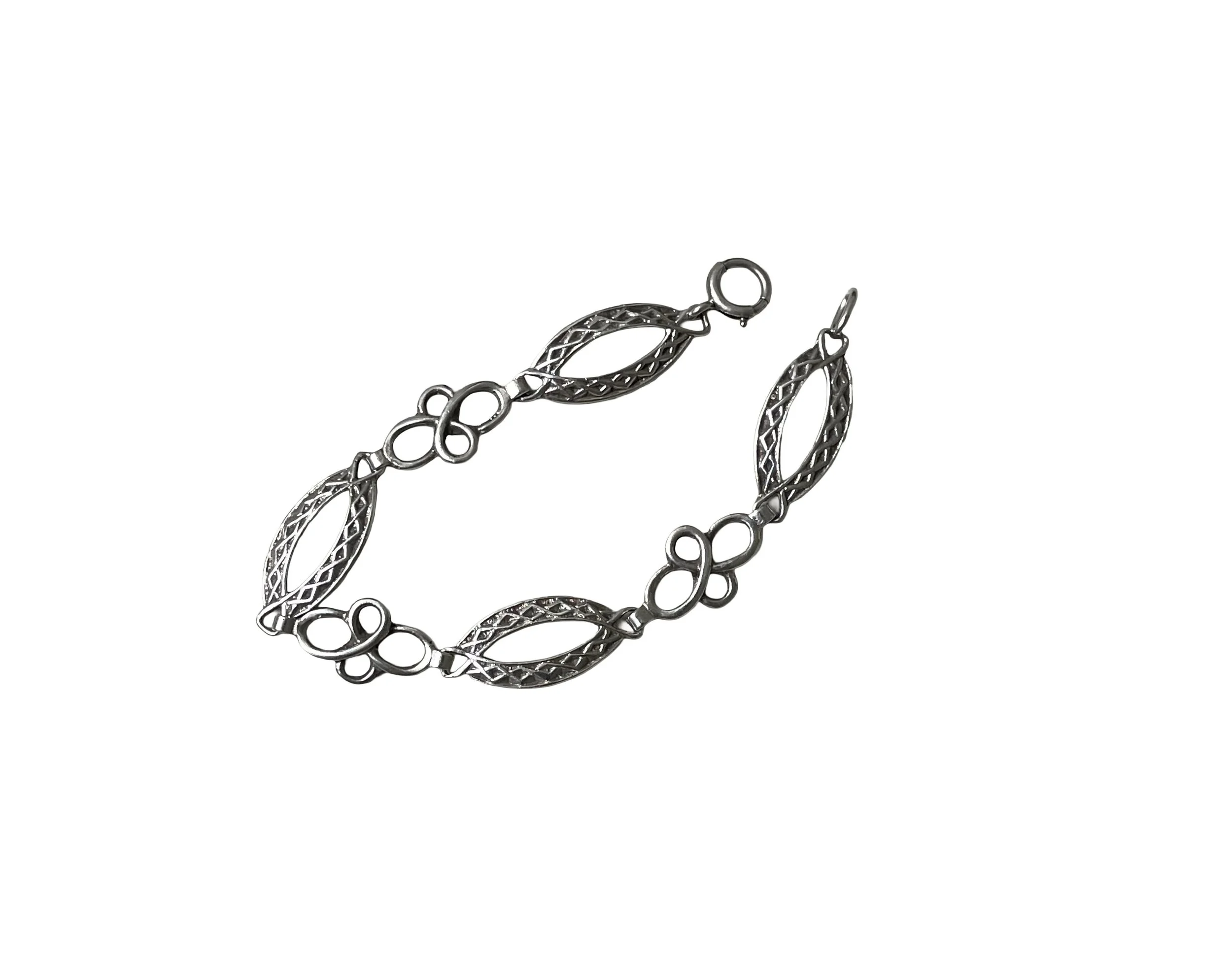 vintage-jewellery-mid-century-celtic-sterling-silver-bracelet-4.jpg