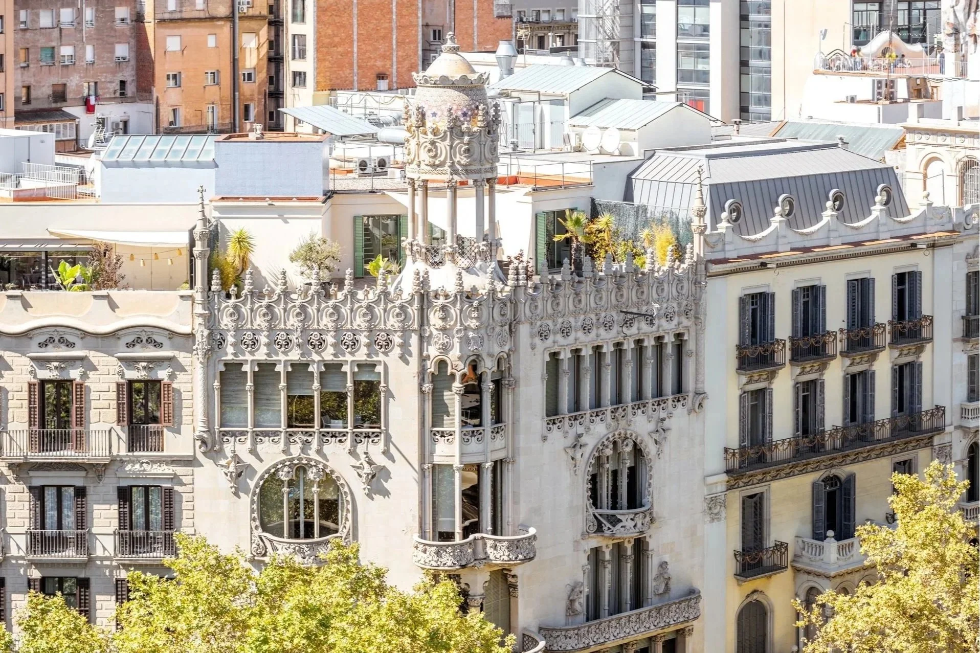 Eixample, Gràcia or Poblenou? How to Choose the Right Neighbourhood in Barcelona