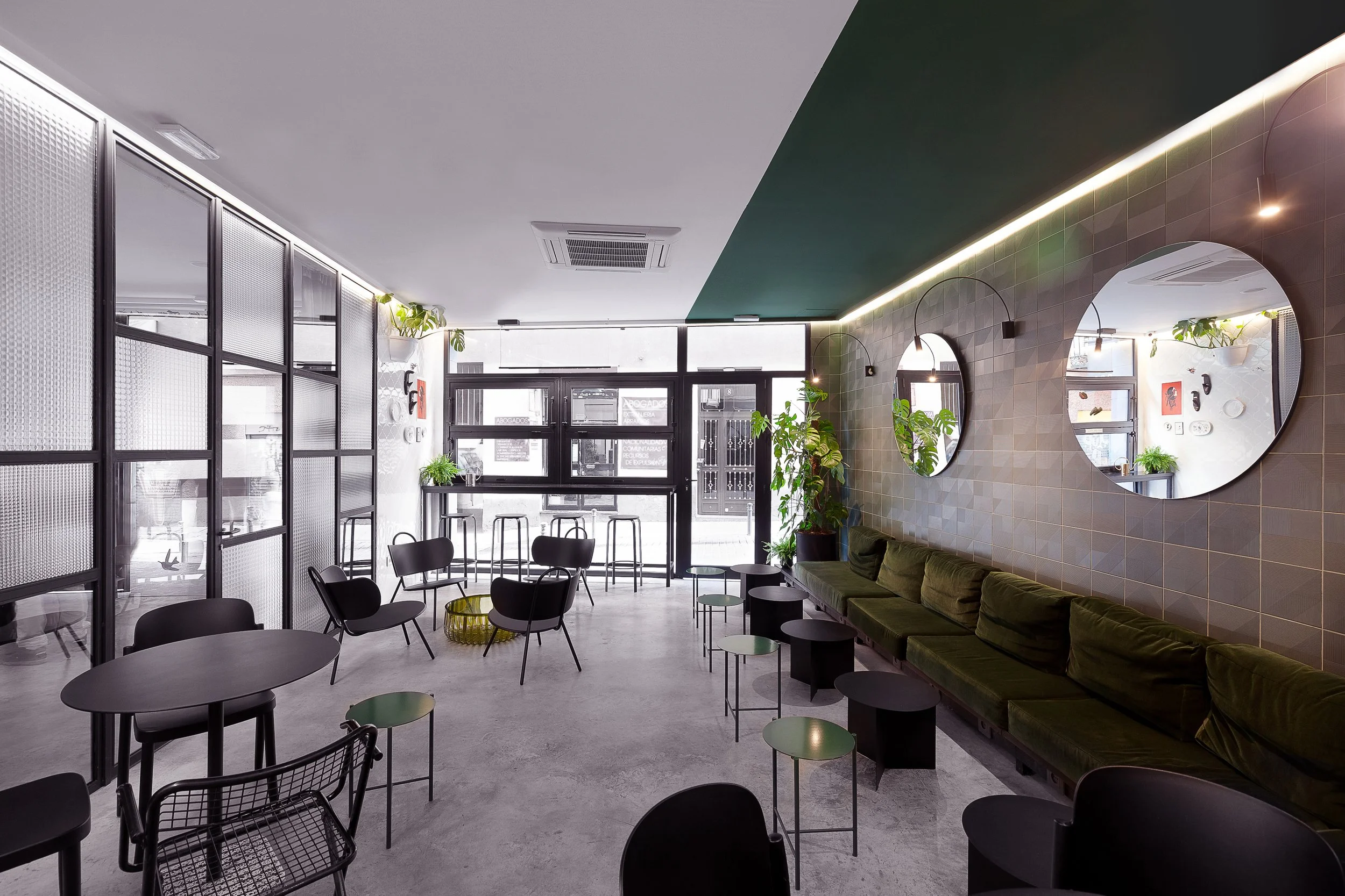 2060_Hostel_Madrid_ Lobby_Wanna.jpg