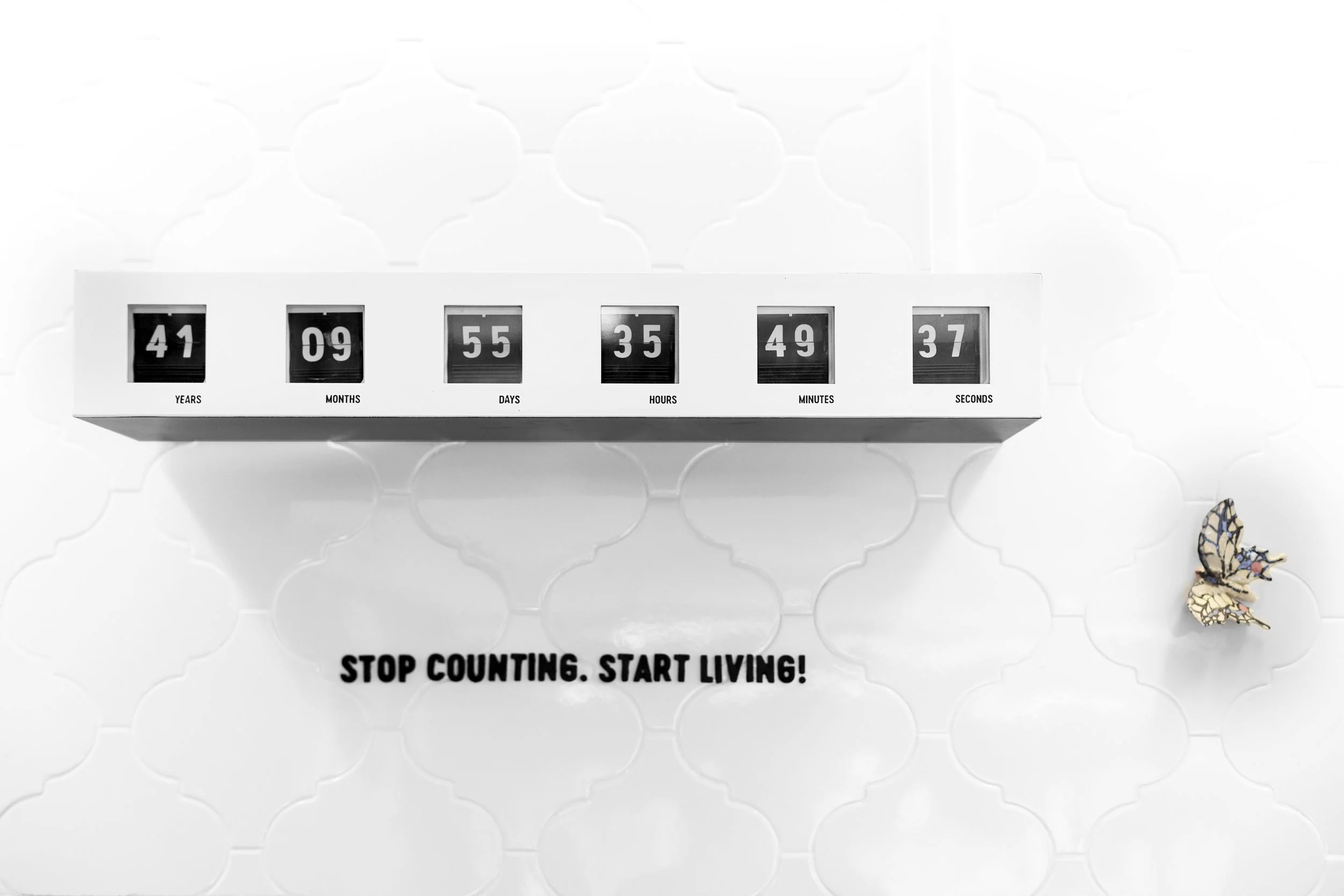 2060_Hostel_Madrid_ Countdown_Wanna.jpg