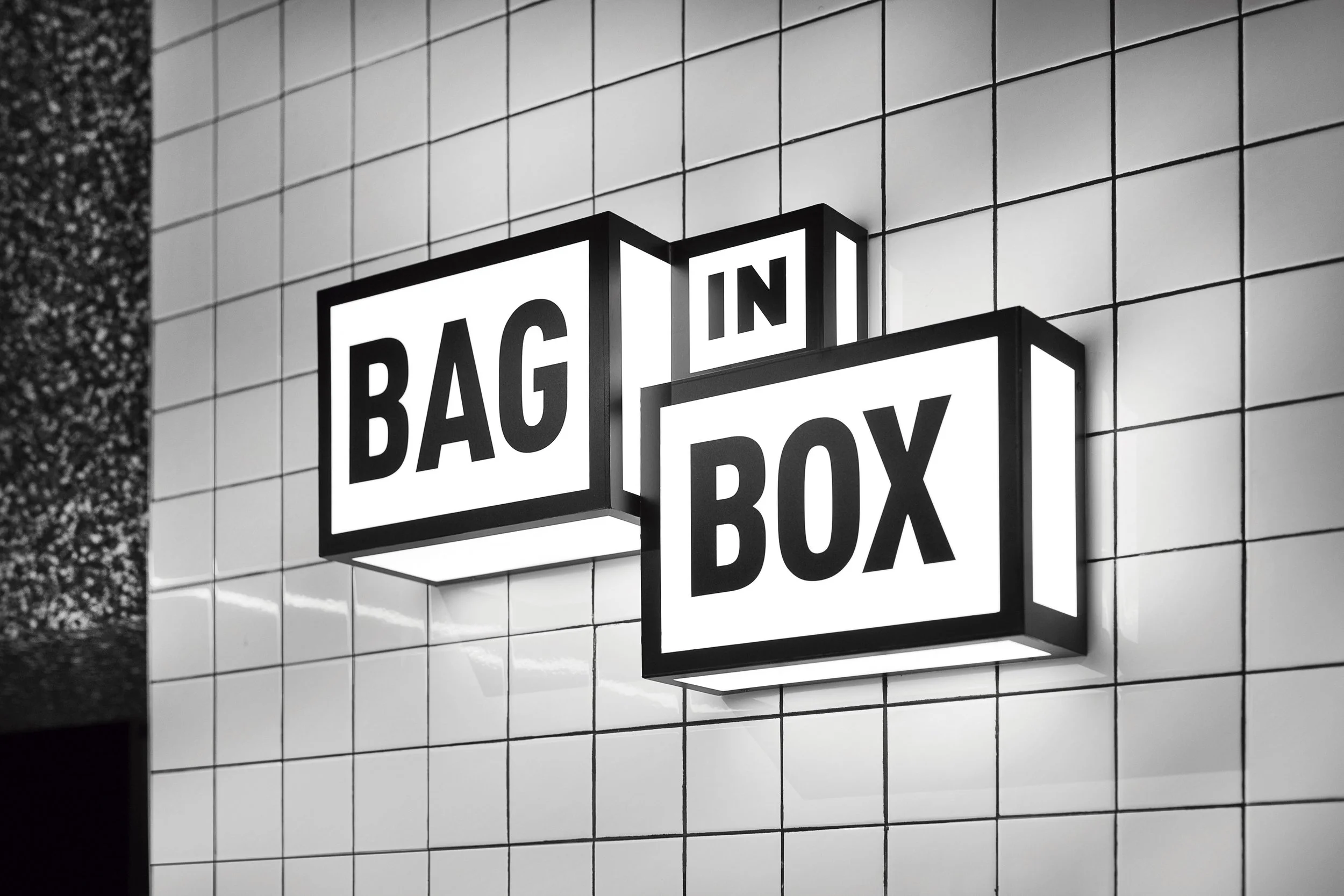 Bag in Box. Branding y Diseño de Interiores.