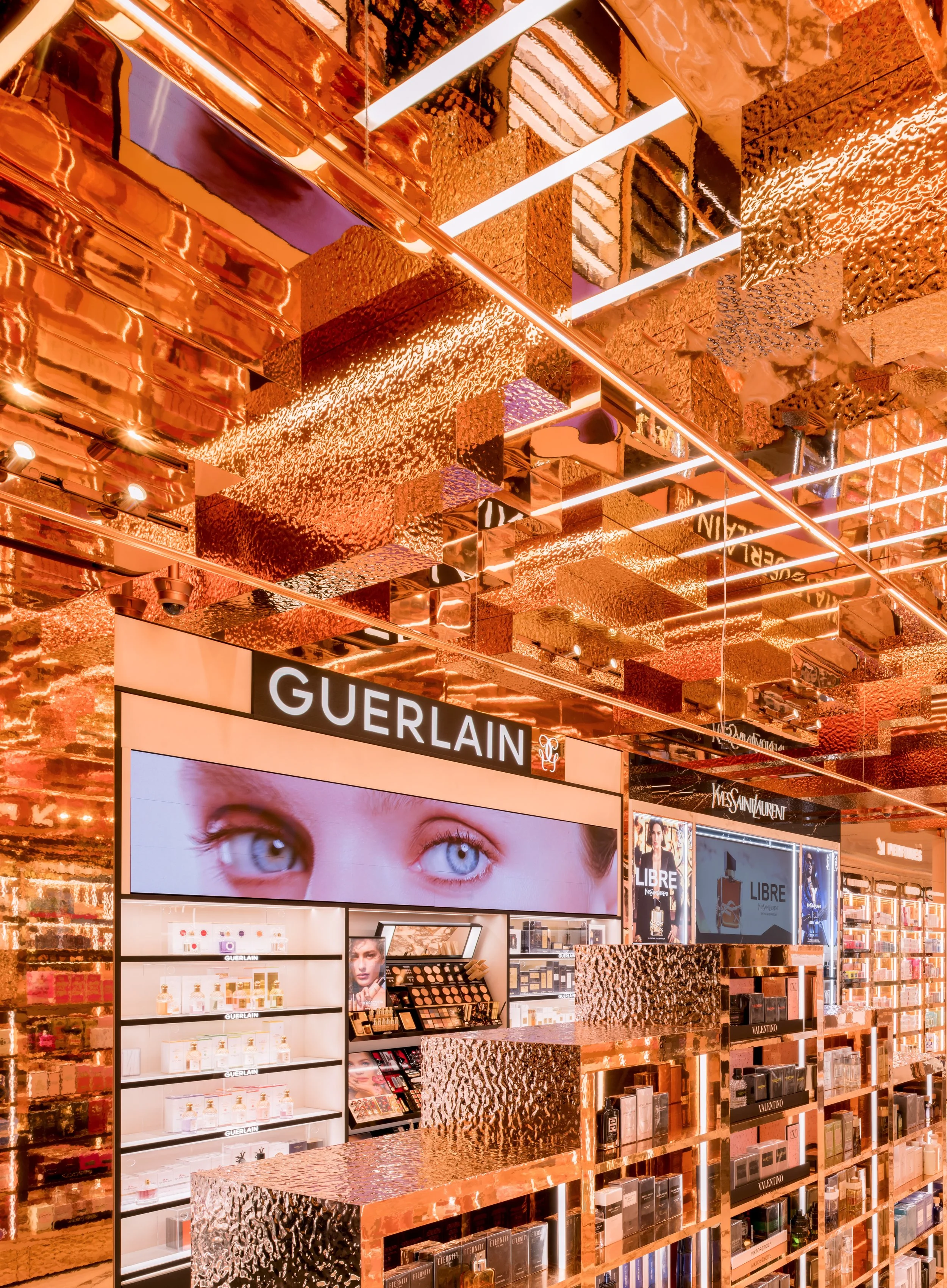 Primor Barcelona Wanna Diseño Guerlain