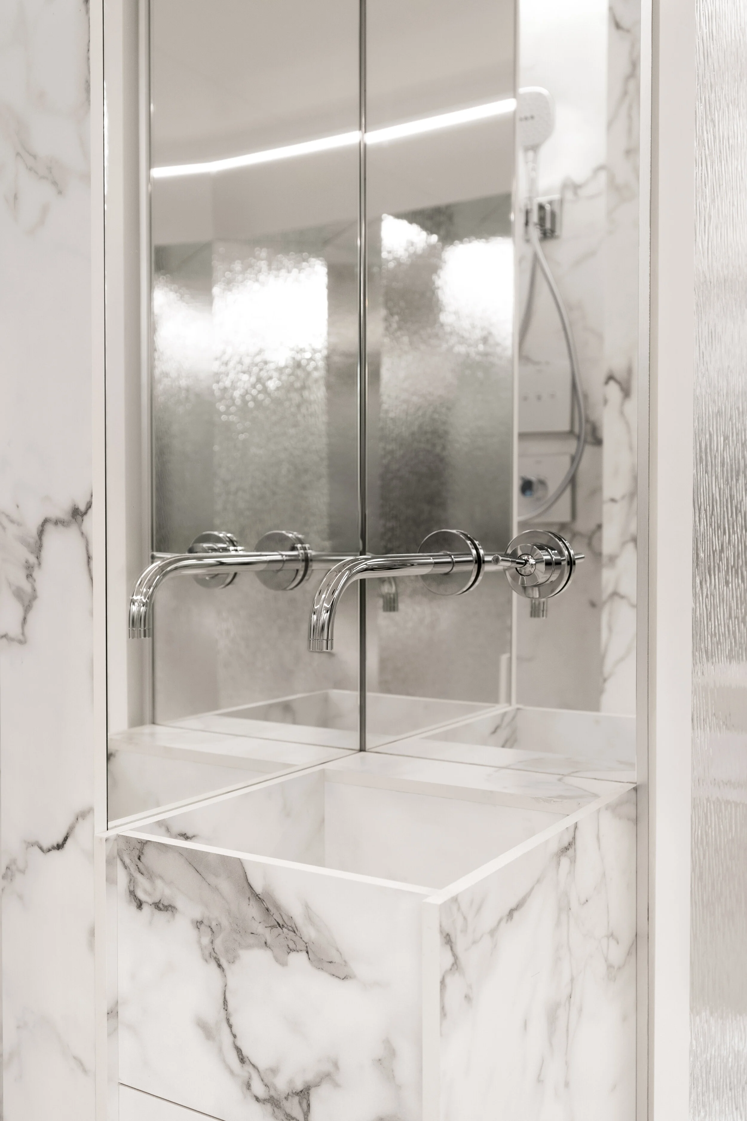 Horizonte88 moon capsule bathroom by Formica in CasaDecor 2020 designed by Wanna