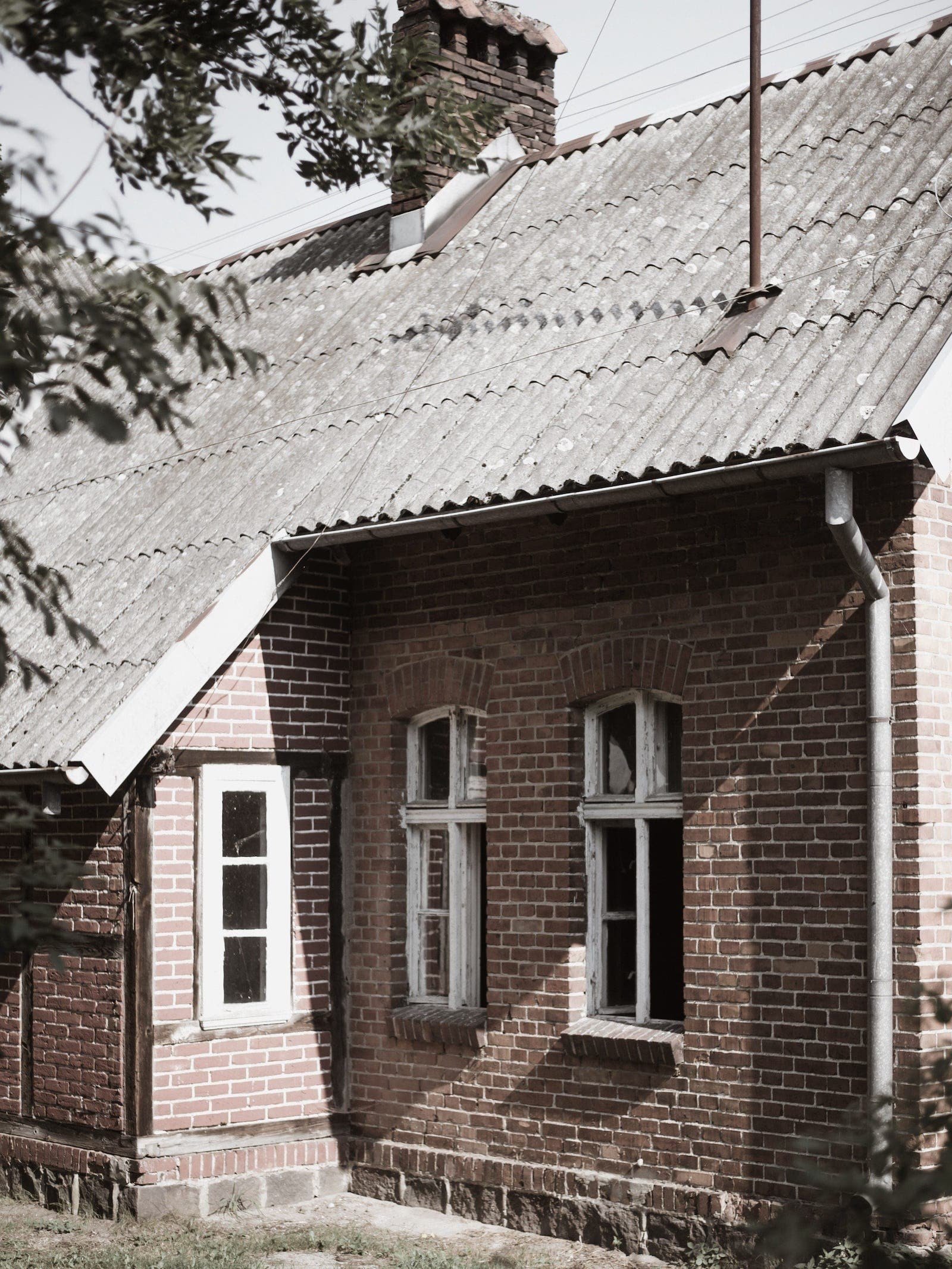 Rotbraunes Backsteinhaus