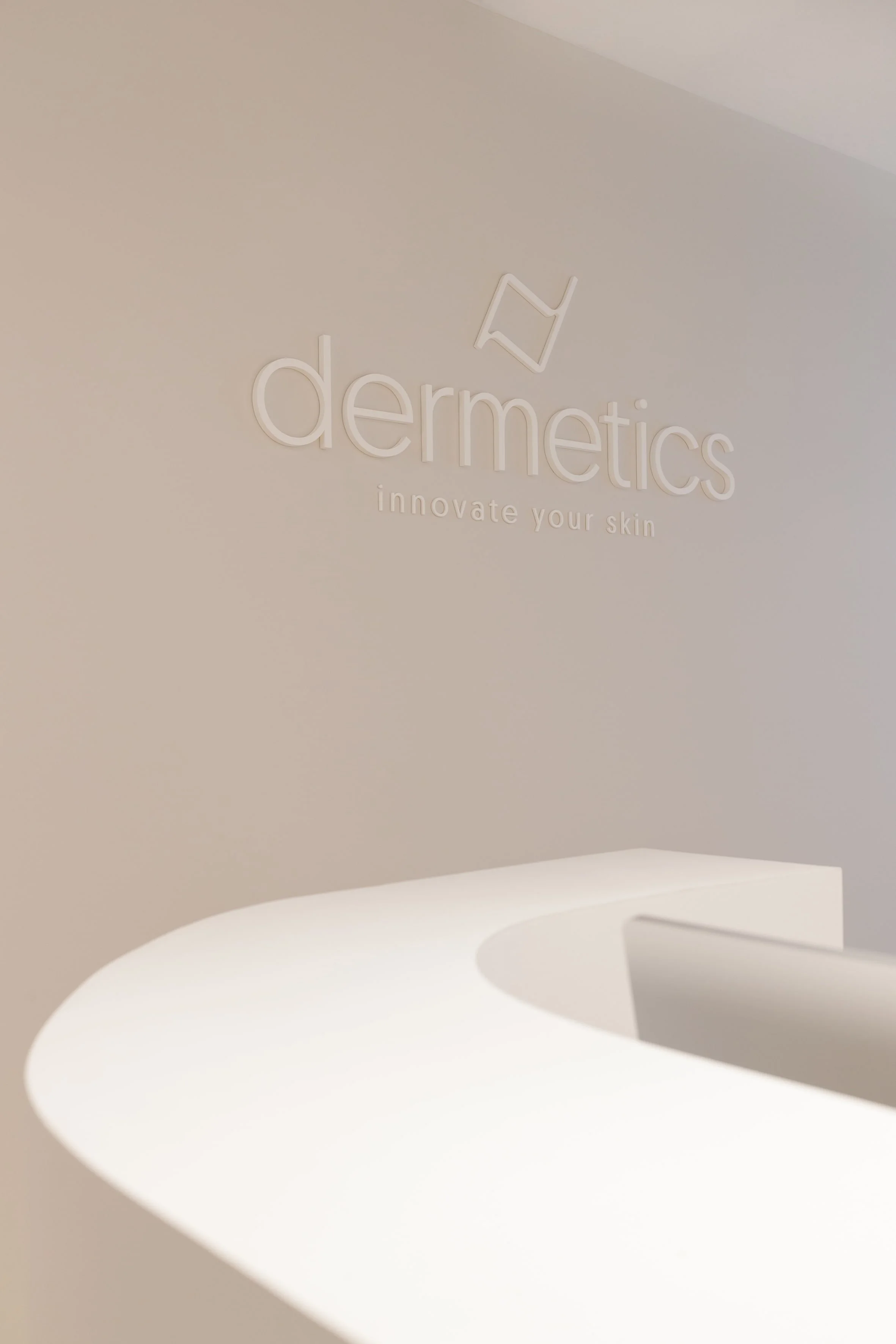 kosmetikstudio-lb-dermetics-herborn-empfang-03.jpg