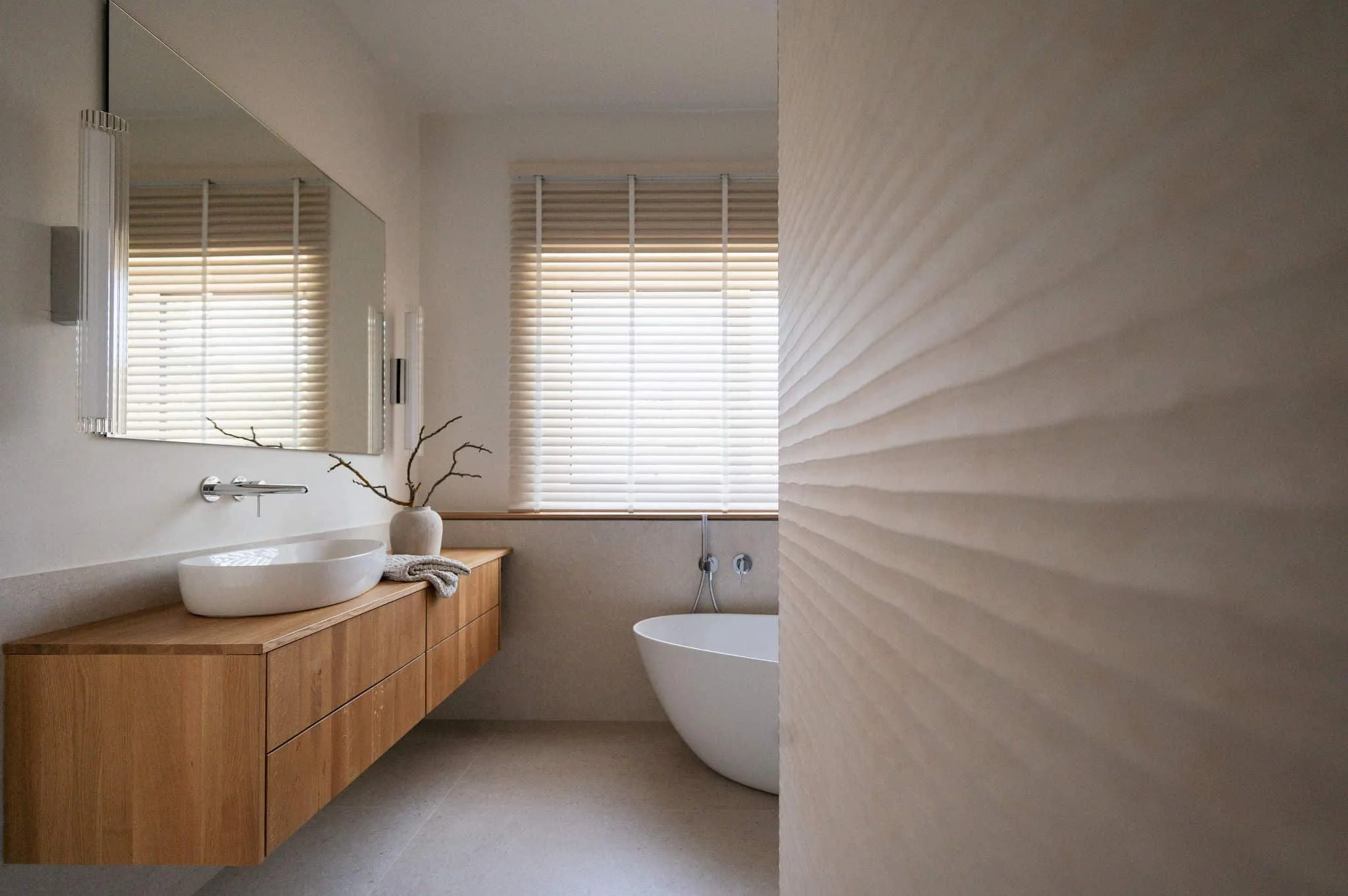 privathaus-sinzheim-badezimmer-waschtisch-03@photography-simone-sohl.jpg