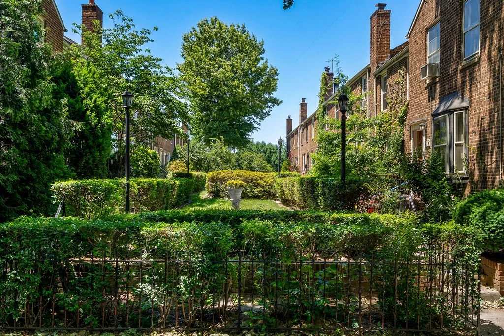 Brick row houses and private gardens in Sunnyside Gardens