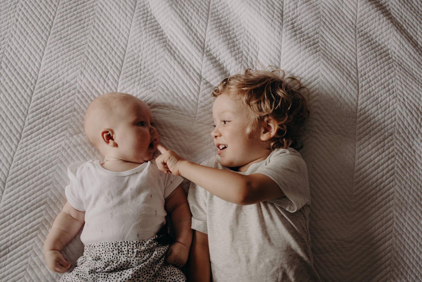 North Shore | Relaxed family photos at home
