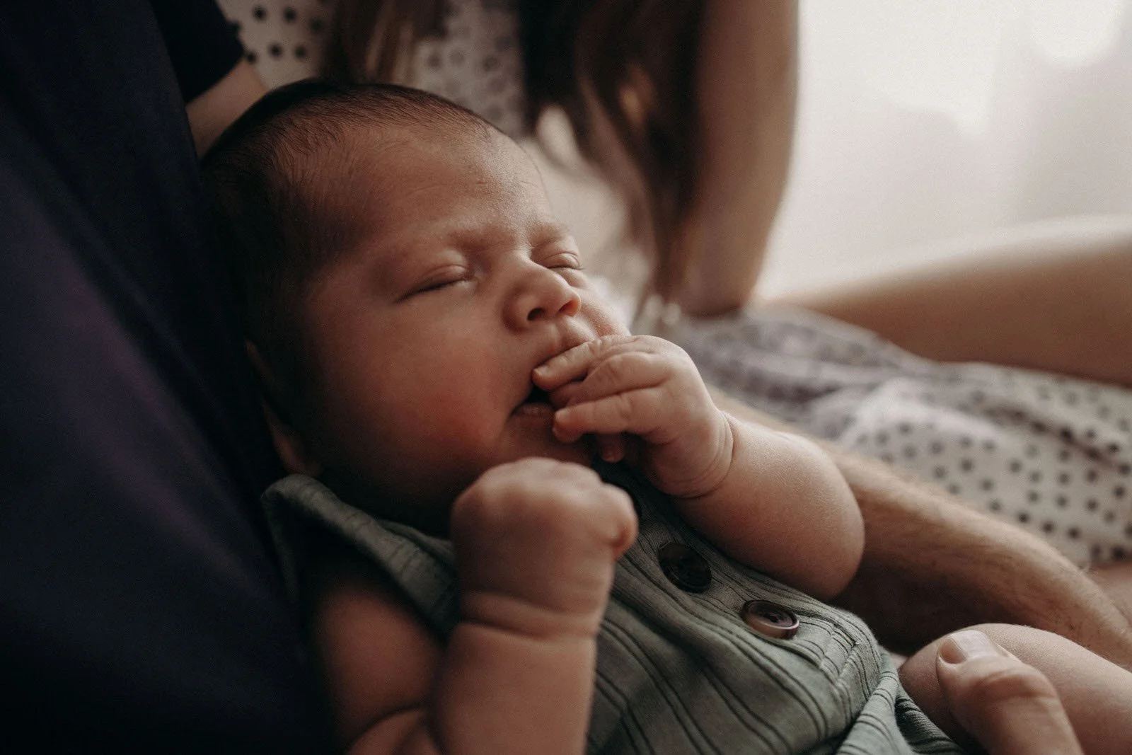 Natural newborn baby photography and video at home | Sydney