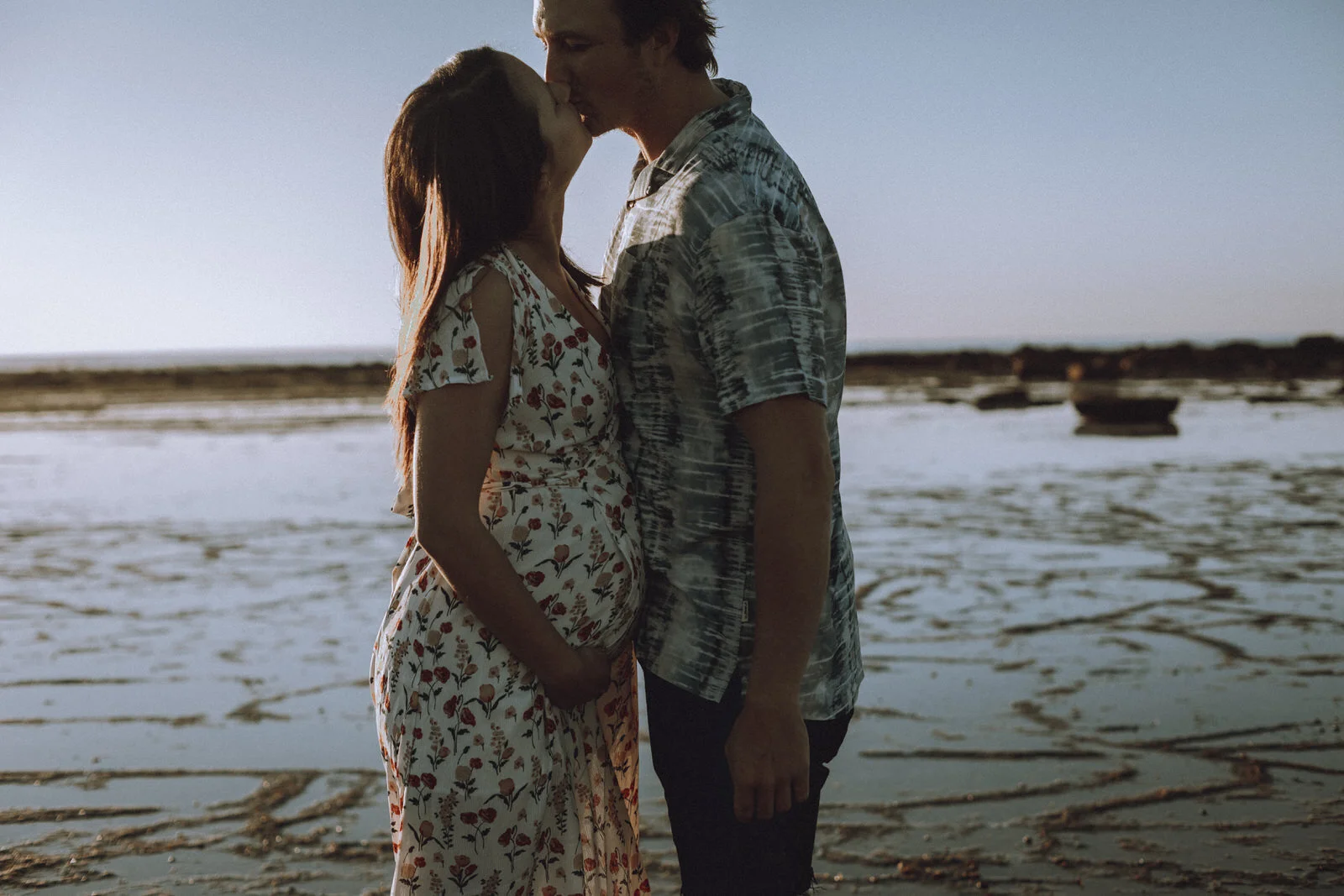 northern_beaches_sydney_couples_maternity_shoot.jpg