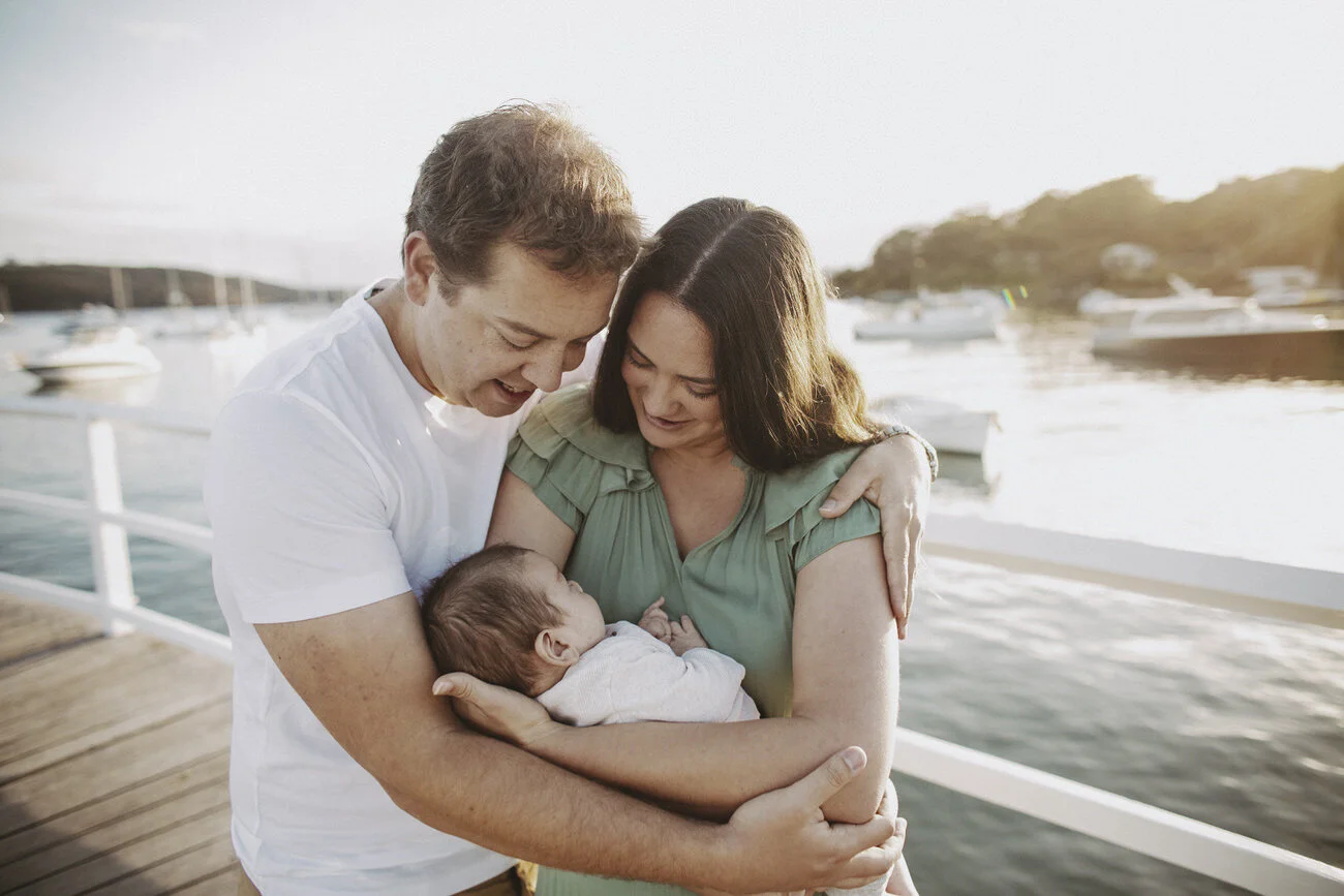 outdoor-newborn-photoshoot-balmoral-beach-022.jpg