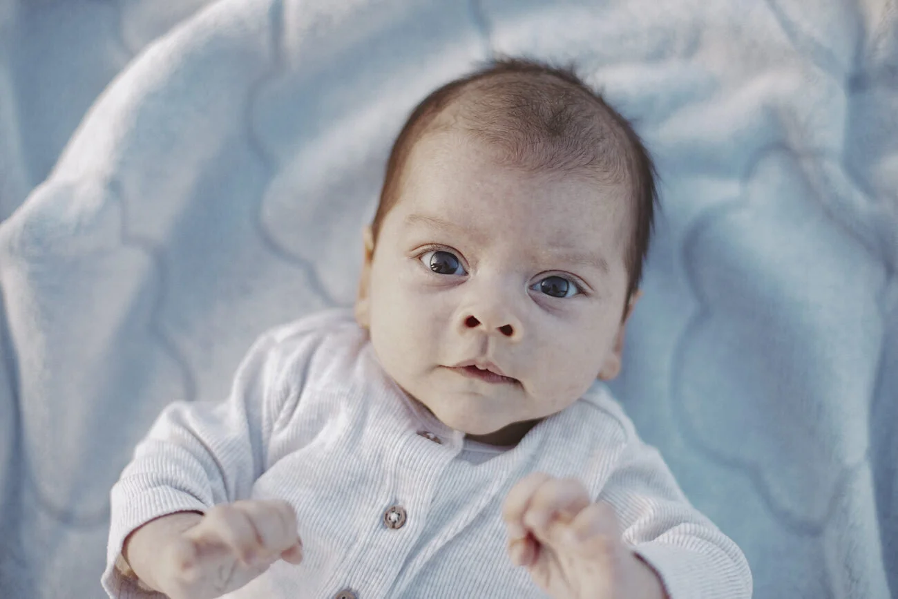 outdoor-newborn-photoshoot-balmoral-beach-038.jpg