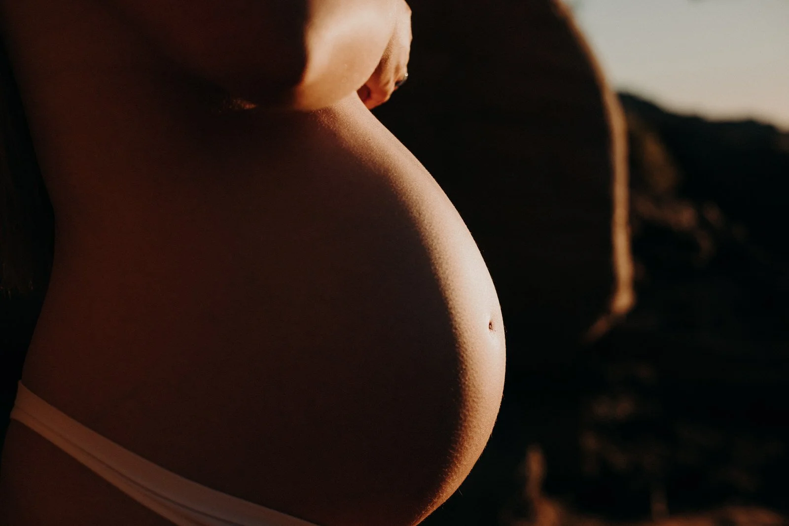Photo of pregnant woman's tummy