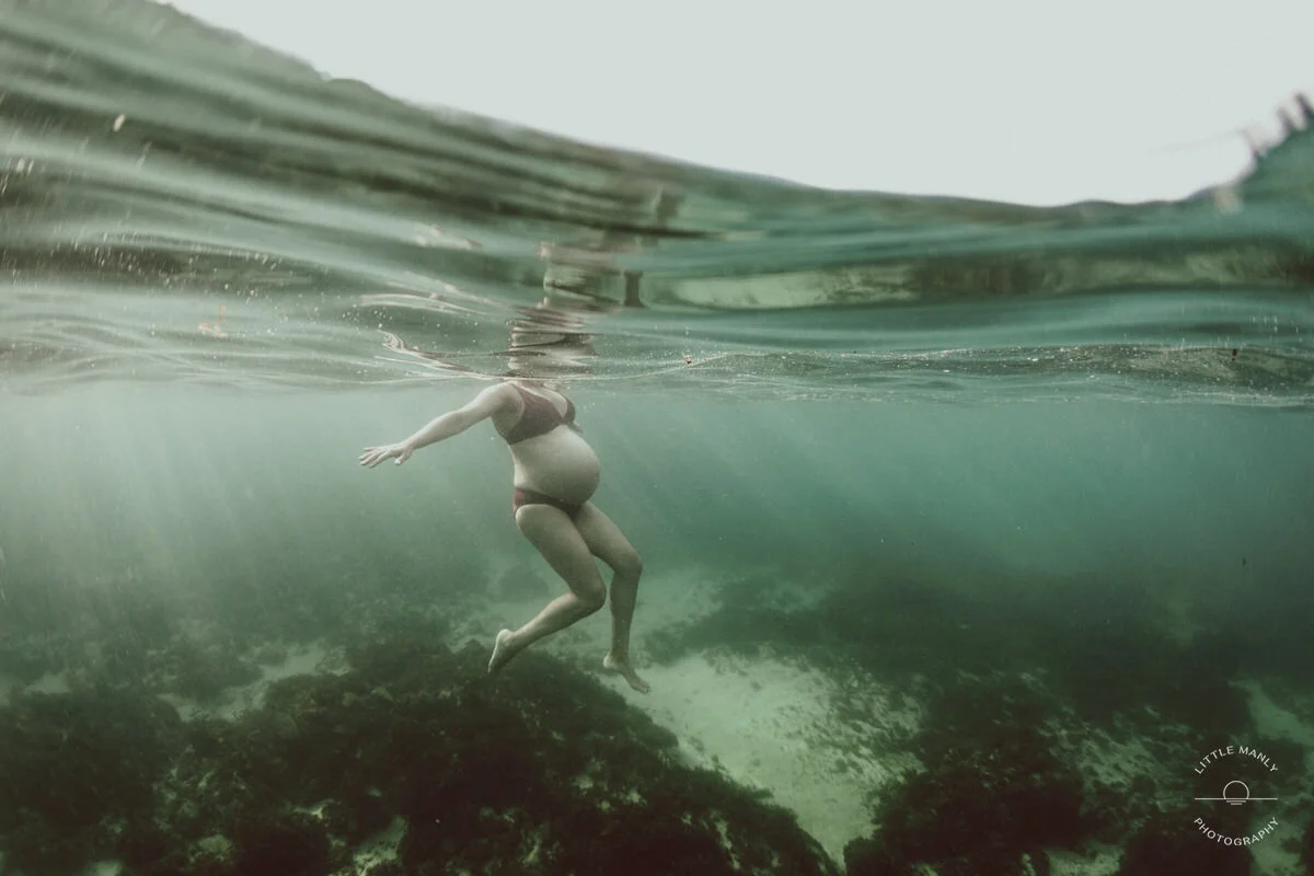 underwater-maternity-sydney-pregnancy-photoshoot-010.jpg