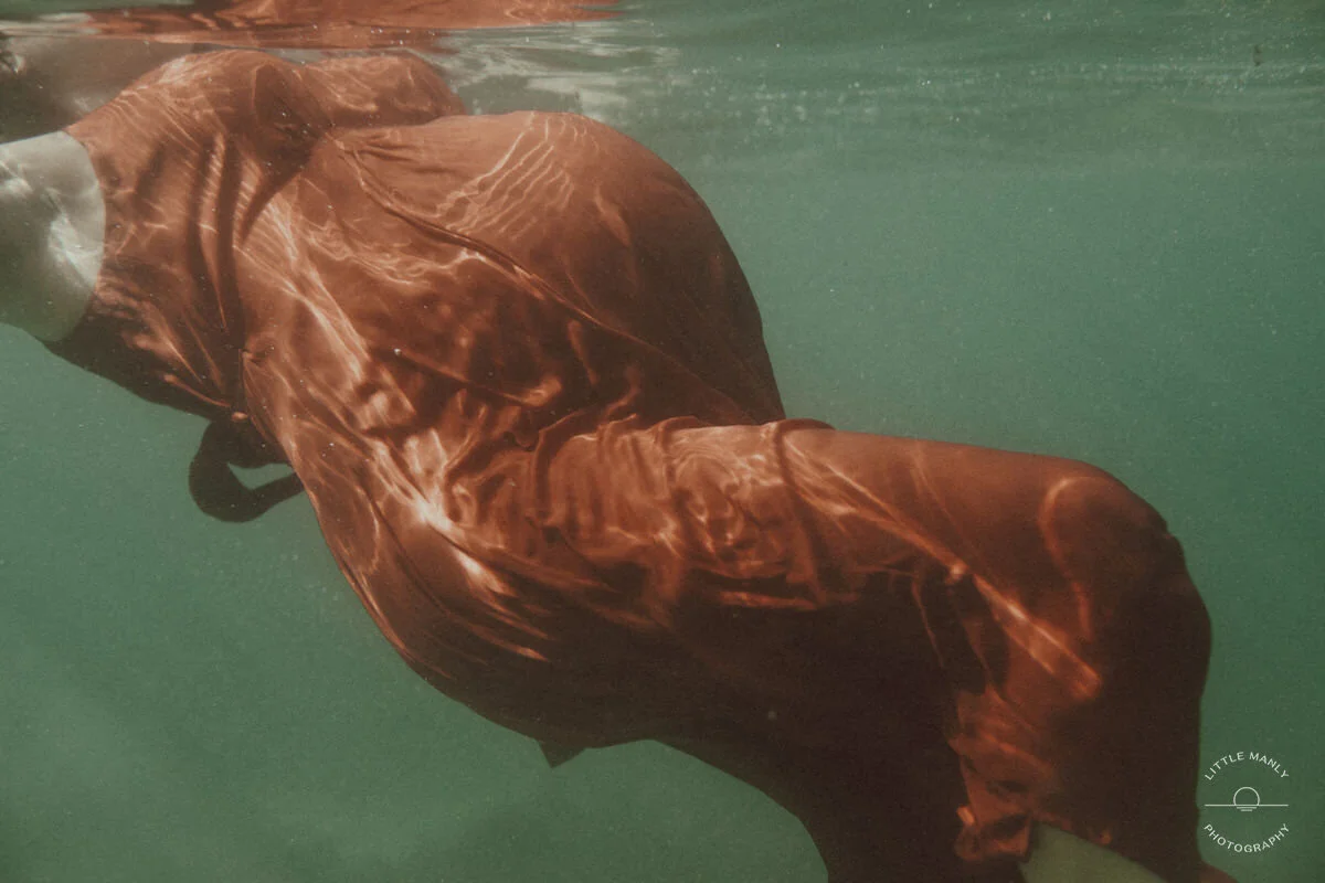 underwater-maternity-sydney-pregnancy-photoshoot-002.jpg