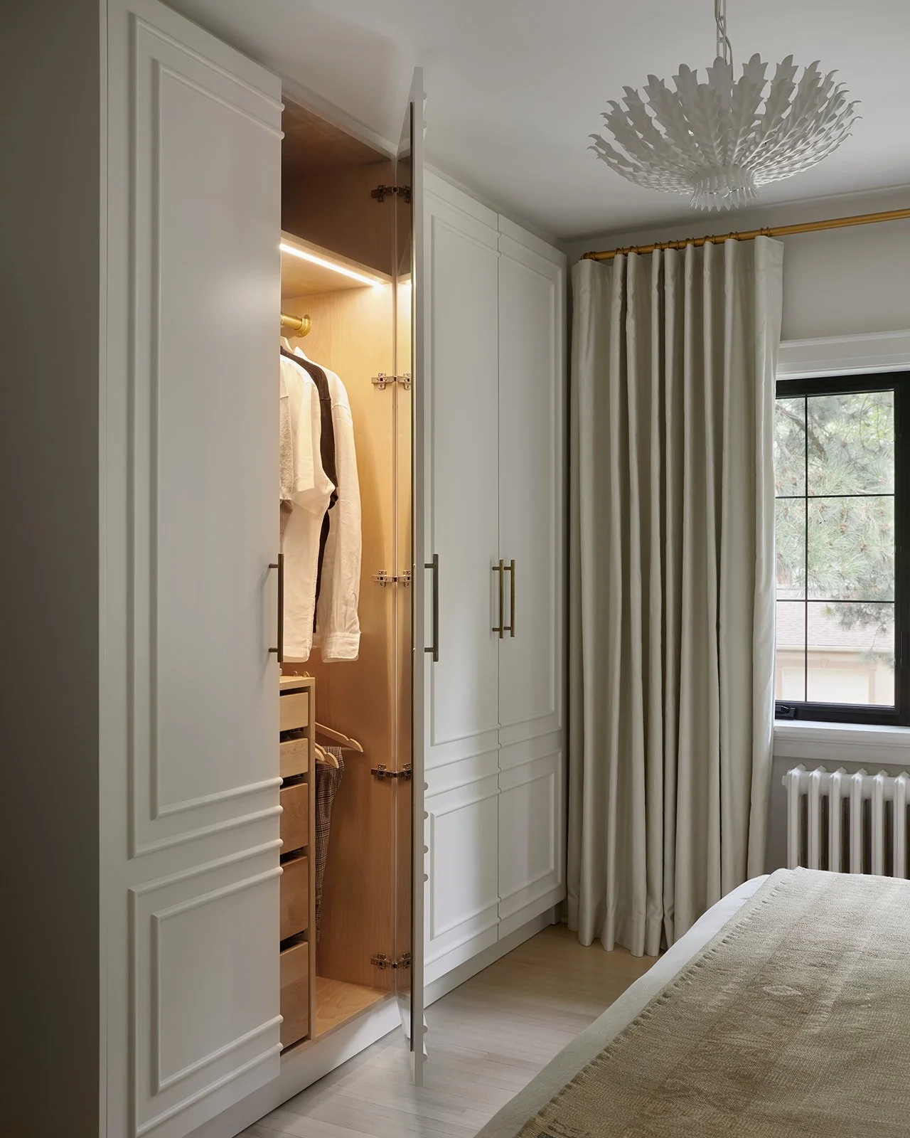 KeeleyMcCleary-RoyalYork-bedroom-closet-lighting.jpg