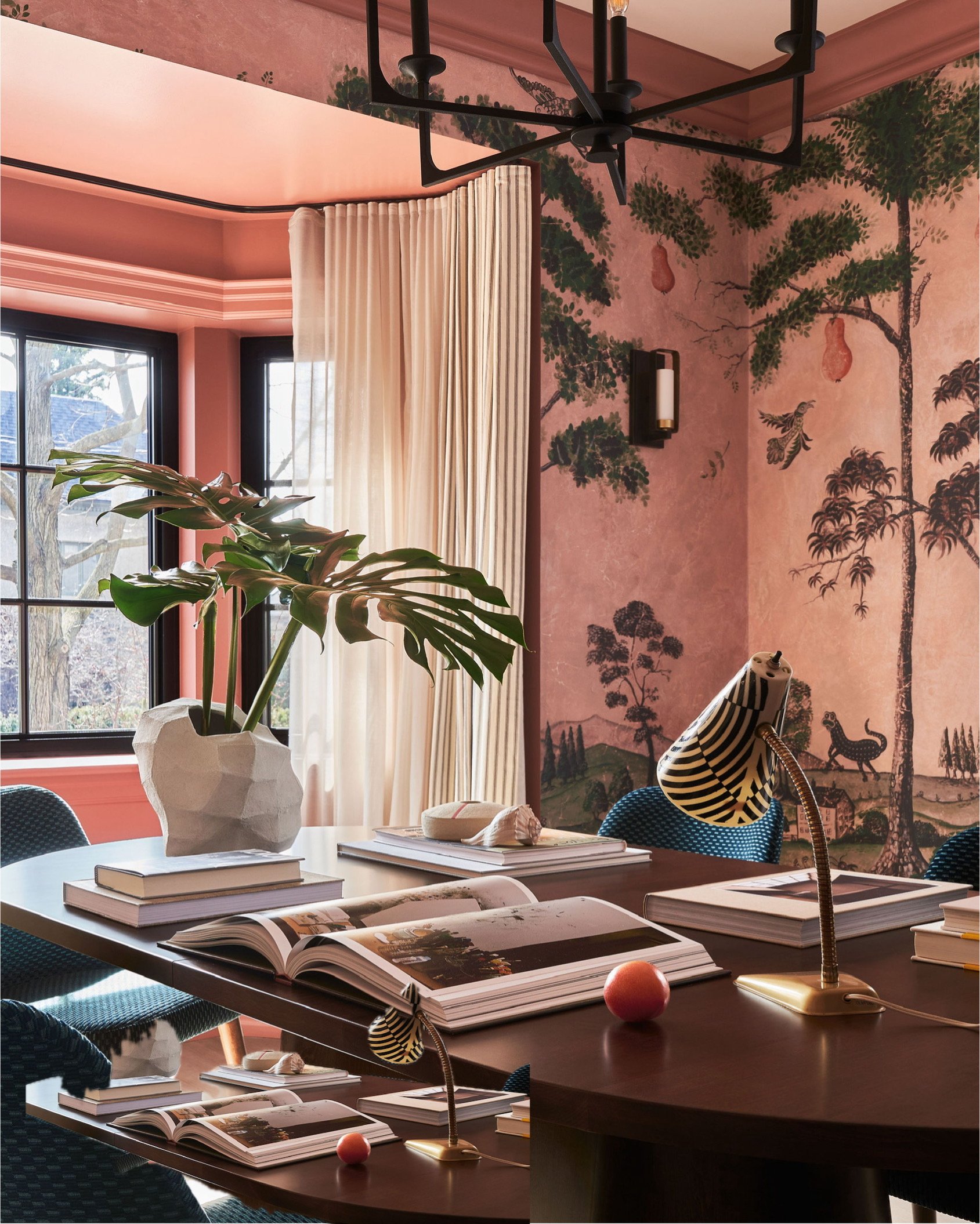 KeeleyMcCleary-hillcrest-dinining-room-lamp.jpg