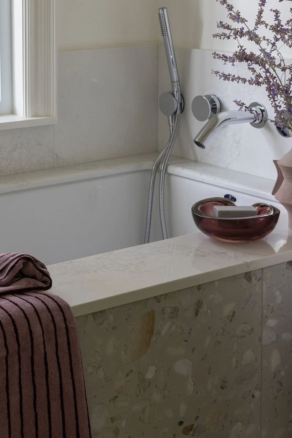 KeeleyMcCleary-kingsway-ensuite-bathroom-terrazzotile.jpg