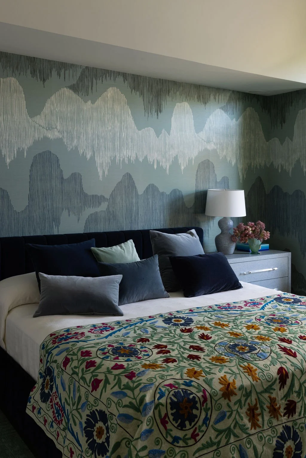 KeeleyMcCleary-kingsway-bedroom.jpg