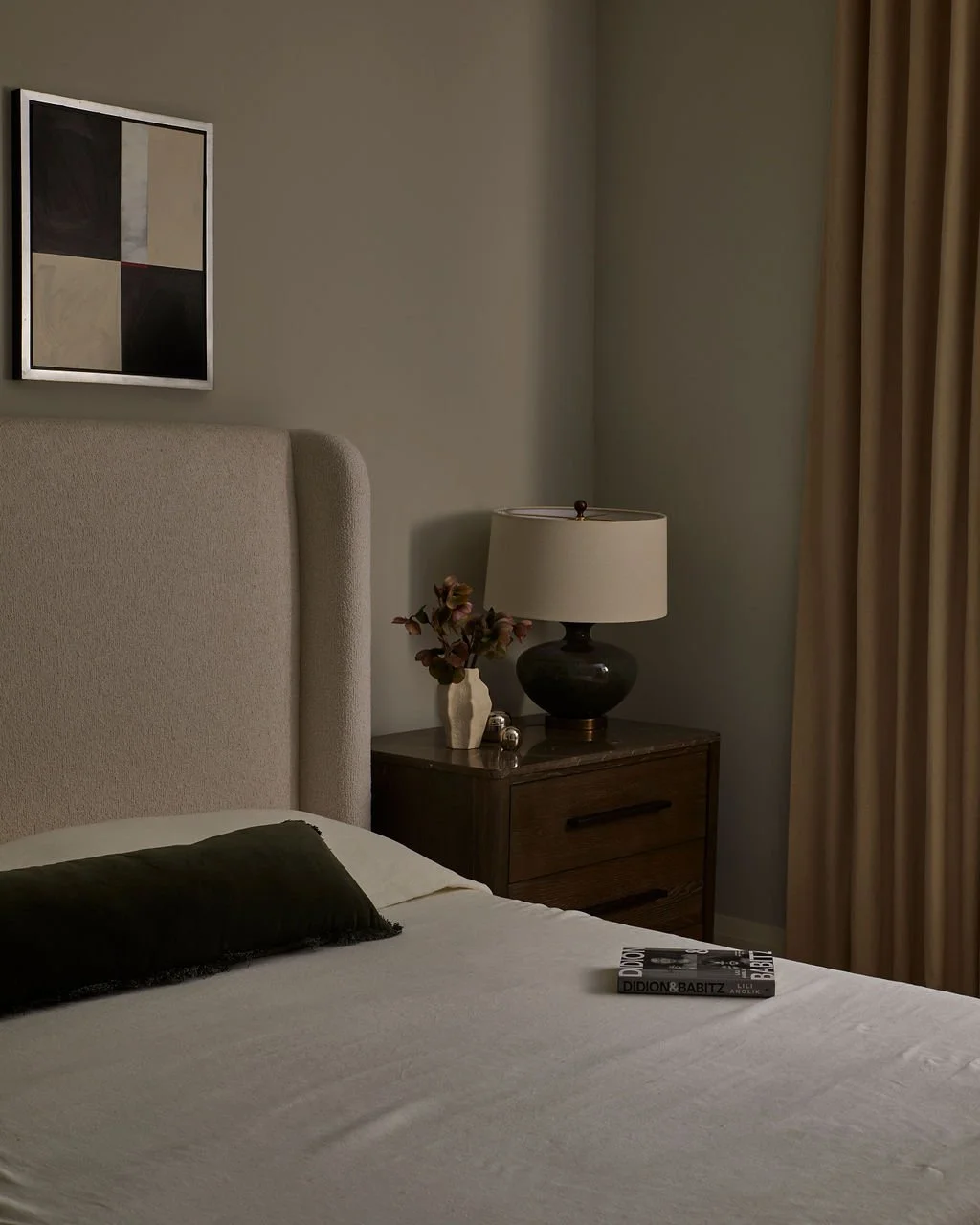 KeeleyMcCleary-Humewood-bedroom.jpg