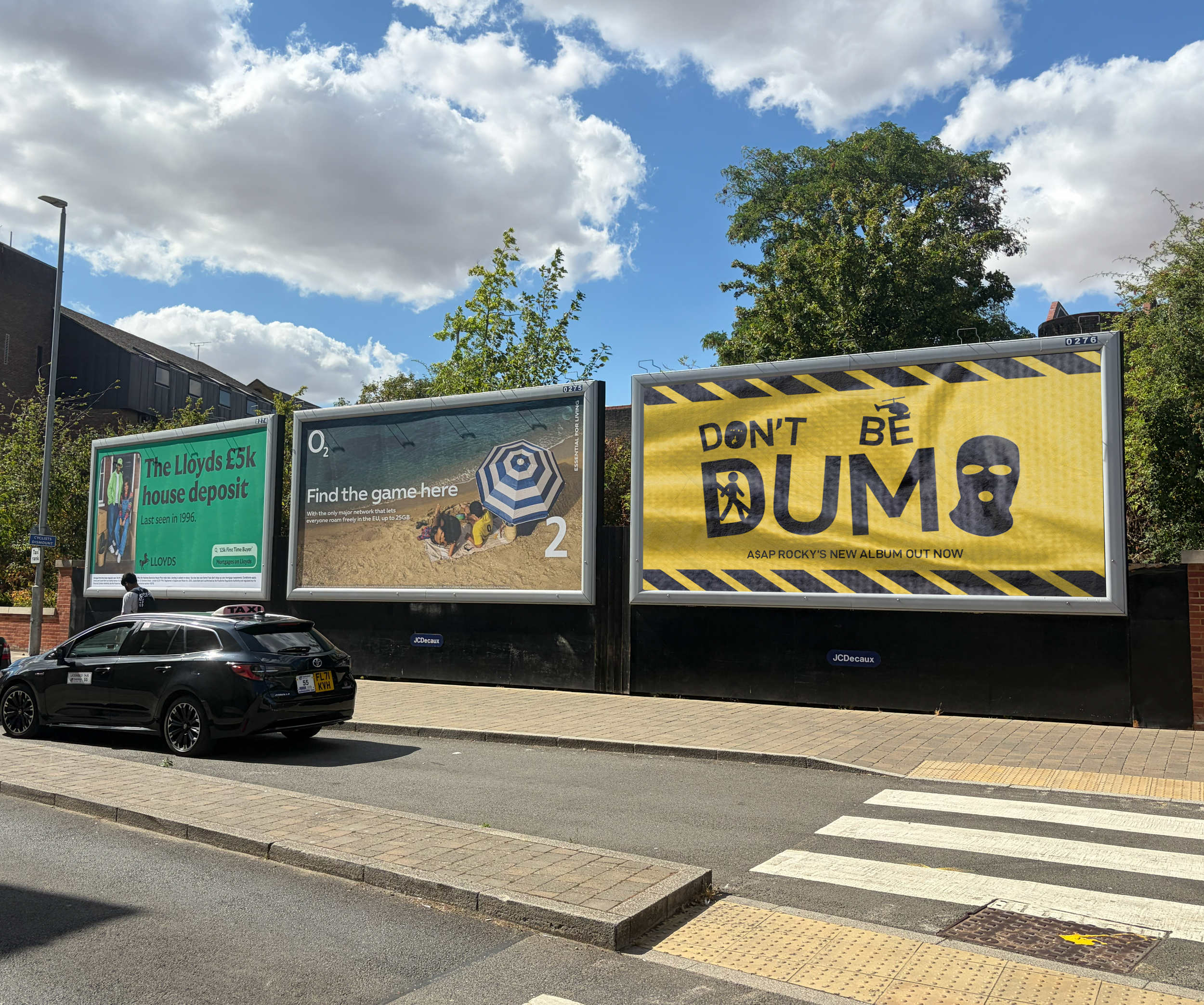MOCKUP-BILBOARD-I-MADE-MYSELF-BANNNNER.png