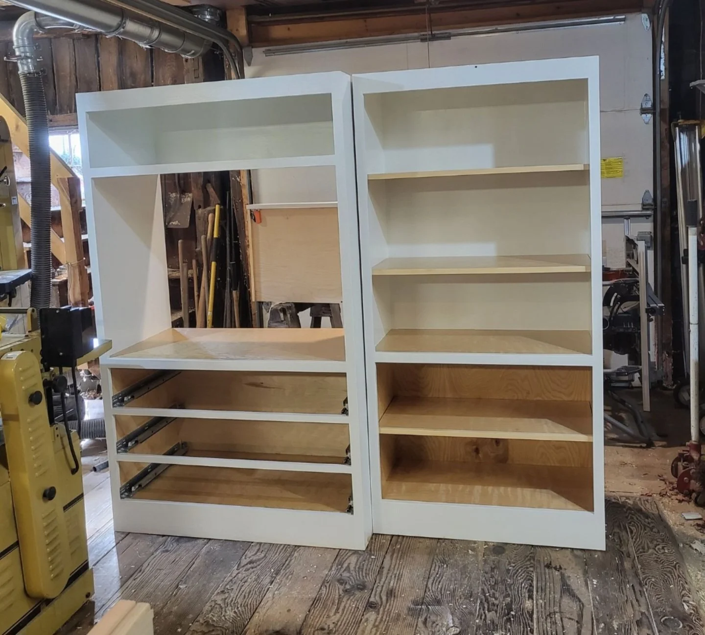 Entertainment center