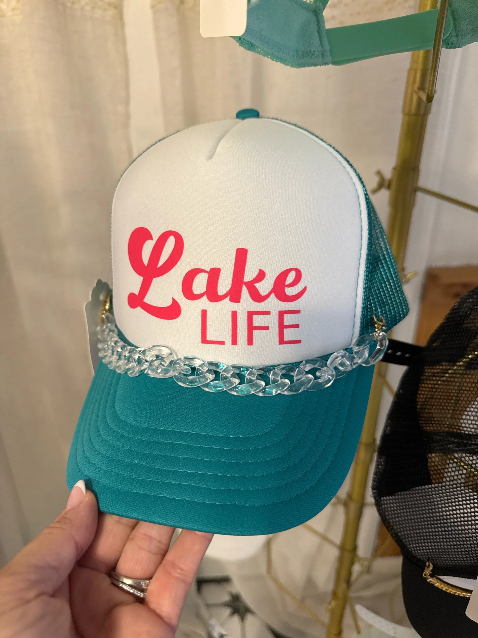Lake Life Trucker * Chain not included