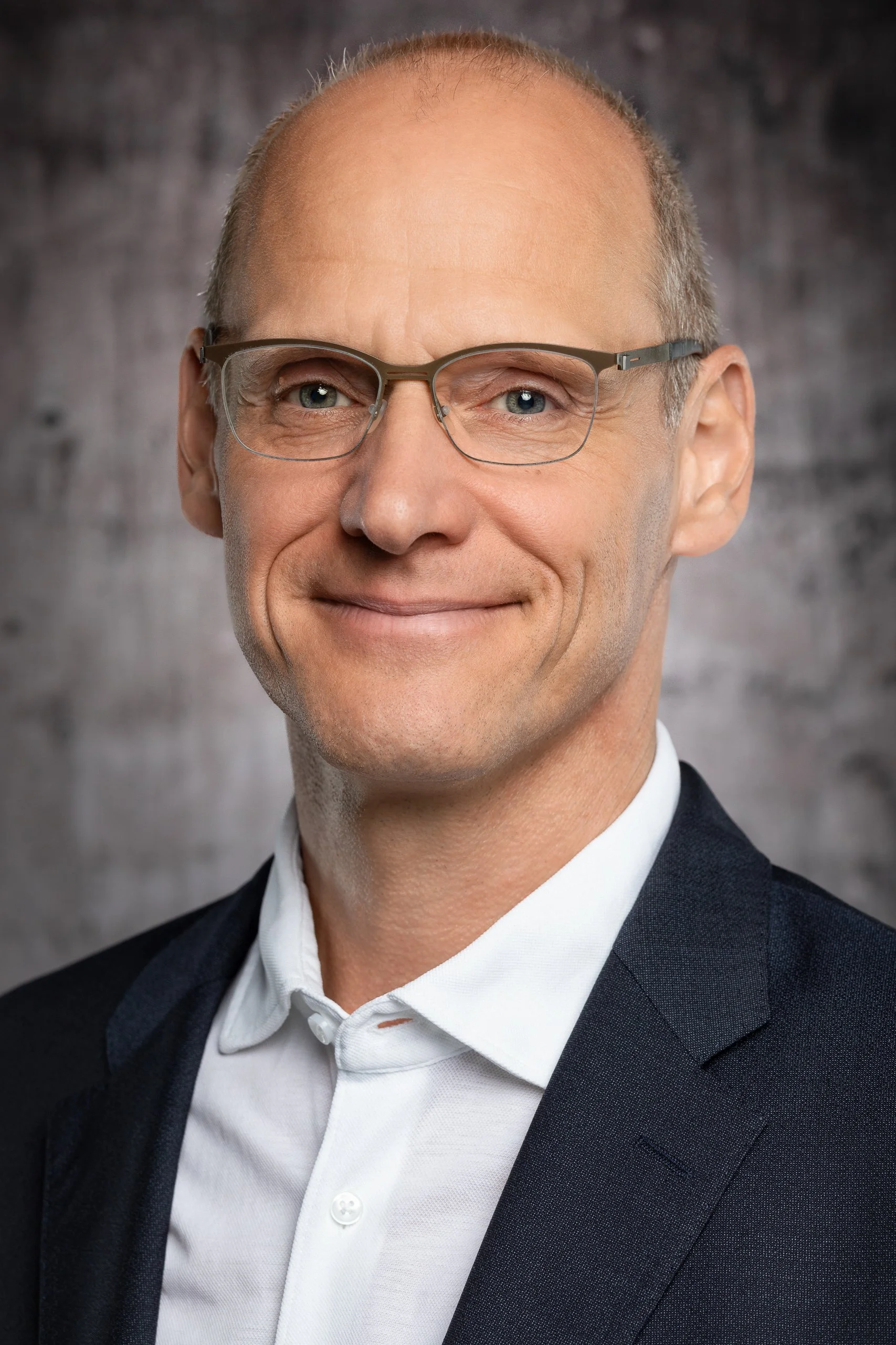 Business Portrait Fotograf_michaelgeipel.de_1920px 72dpi 80q.jpg9.jpg